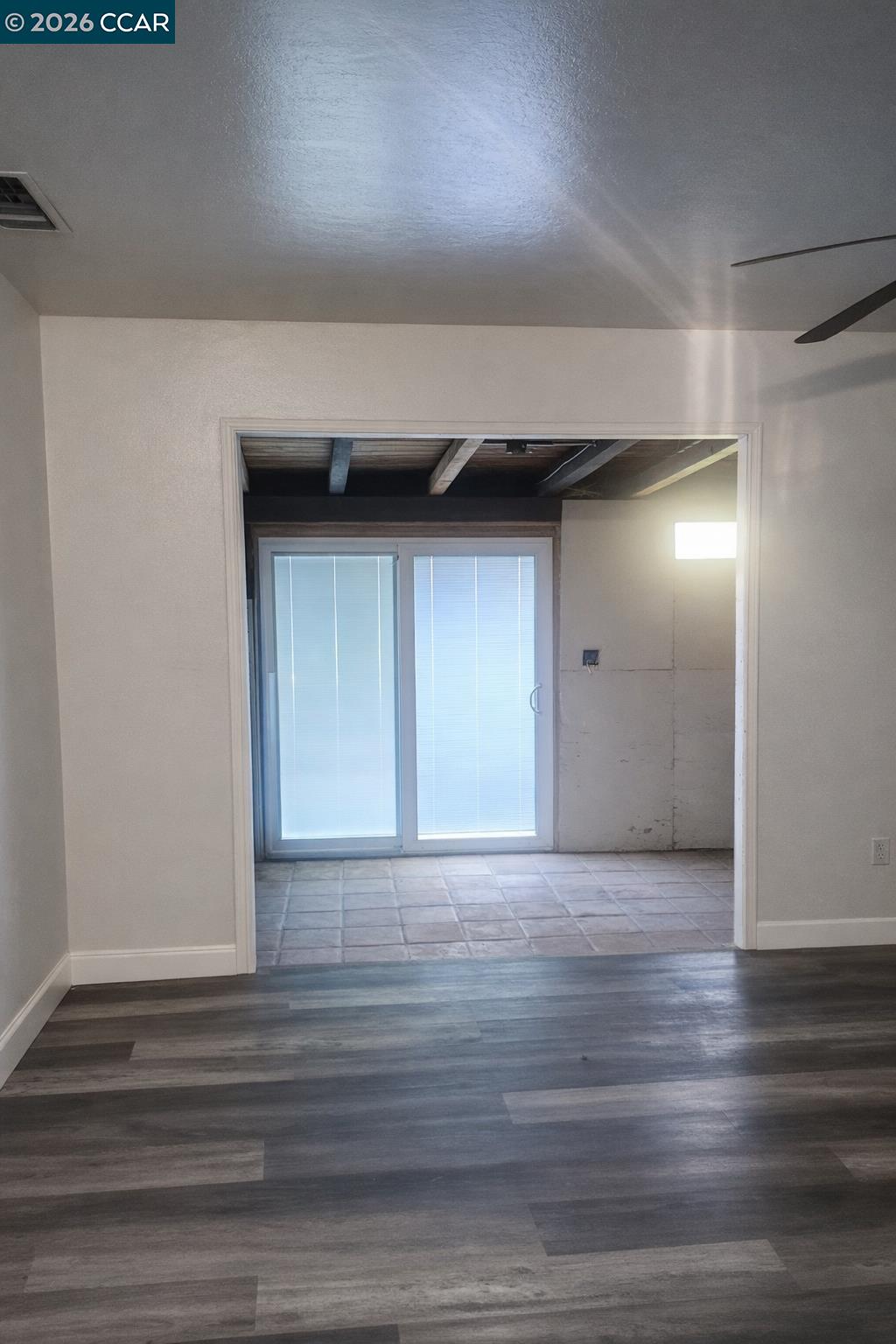 Detail Gallery Image 3 of 7 For 409 E 13th St, Antioch,  CA 94509 - 3 Beds | 2 Baths