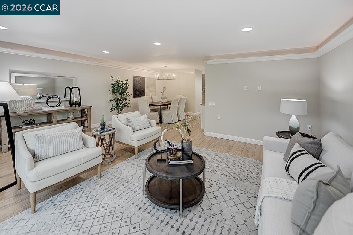 Detail Gallery Image 14 of 60 For 3437 Tice Creek Dr #1,  Walnut Creek,  CA 94595 - 3 Beds | 2 Baths