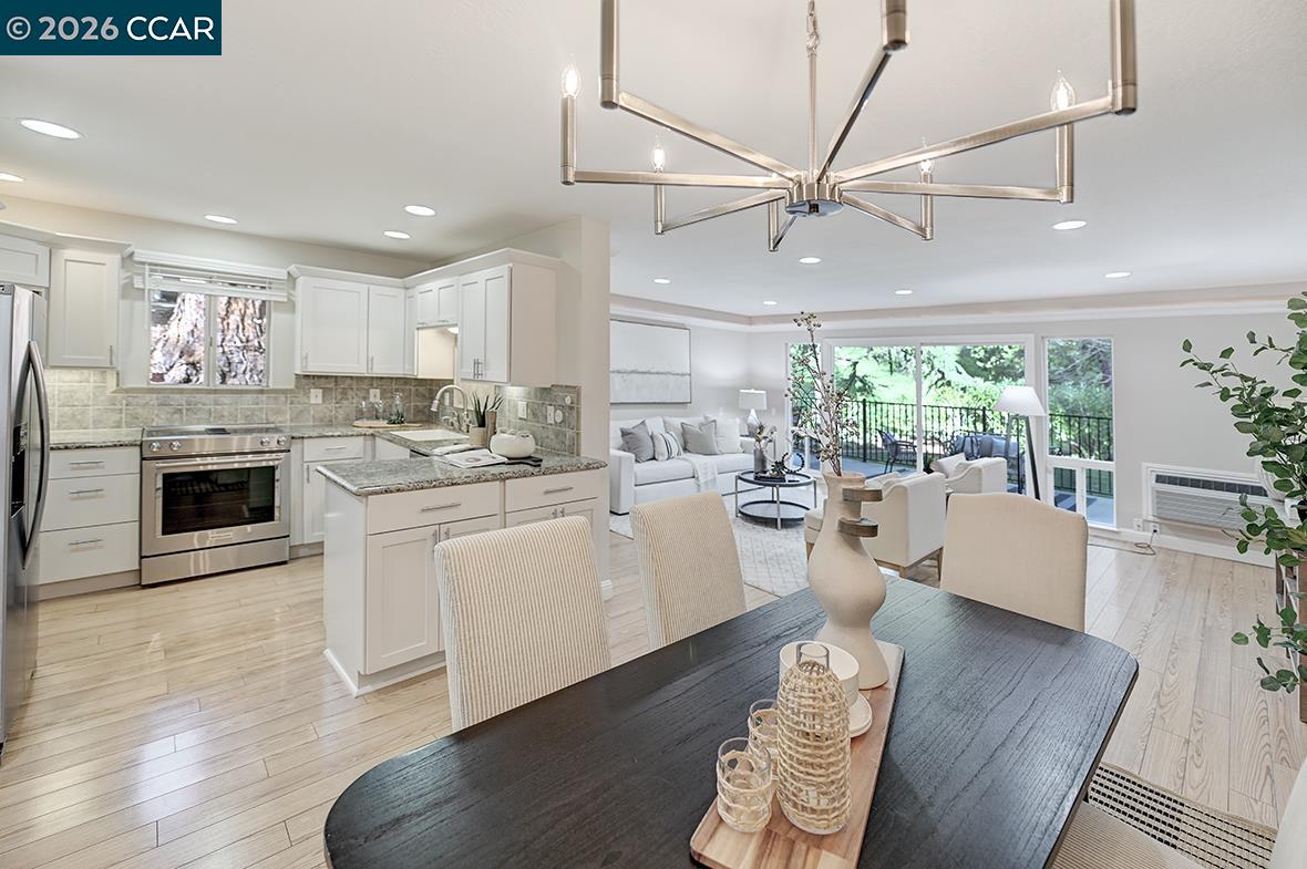 Detail Gallery Image 3 of 60 For 3437 Tice Creek Dr #1,  Walnut Creek,  CA 94595 - 3 Beds | 2 Baths