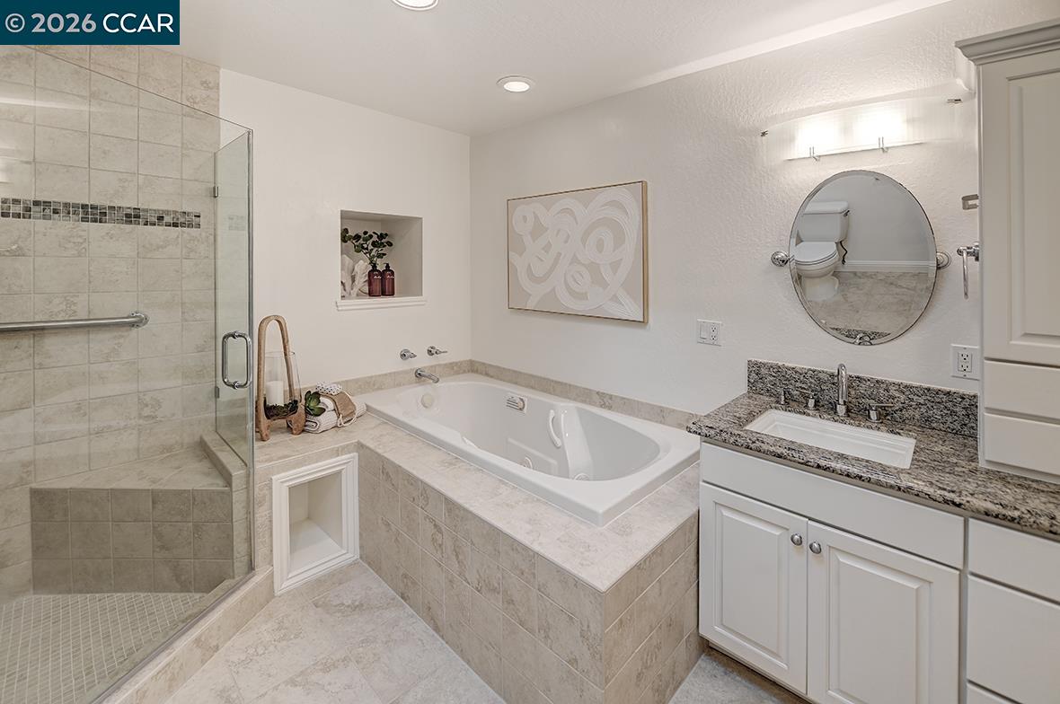 Detail Gallery Image 27 of 60 For 3437 Tice Creek Dr #1,  Walnut Creek,  CA 94595 - 3 Beds | 2 Baths