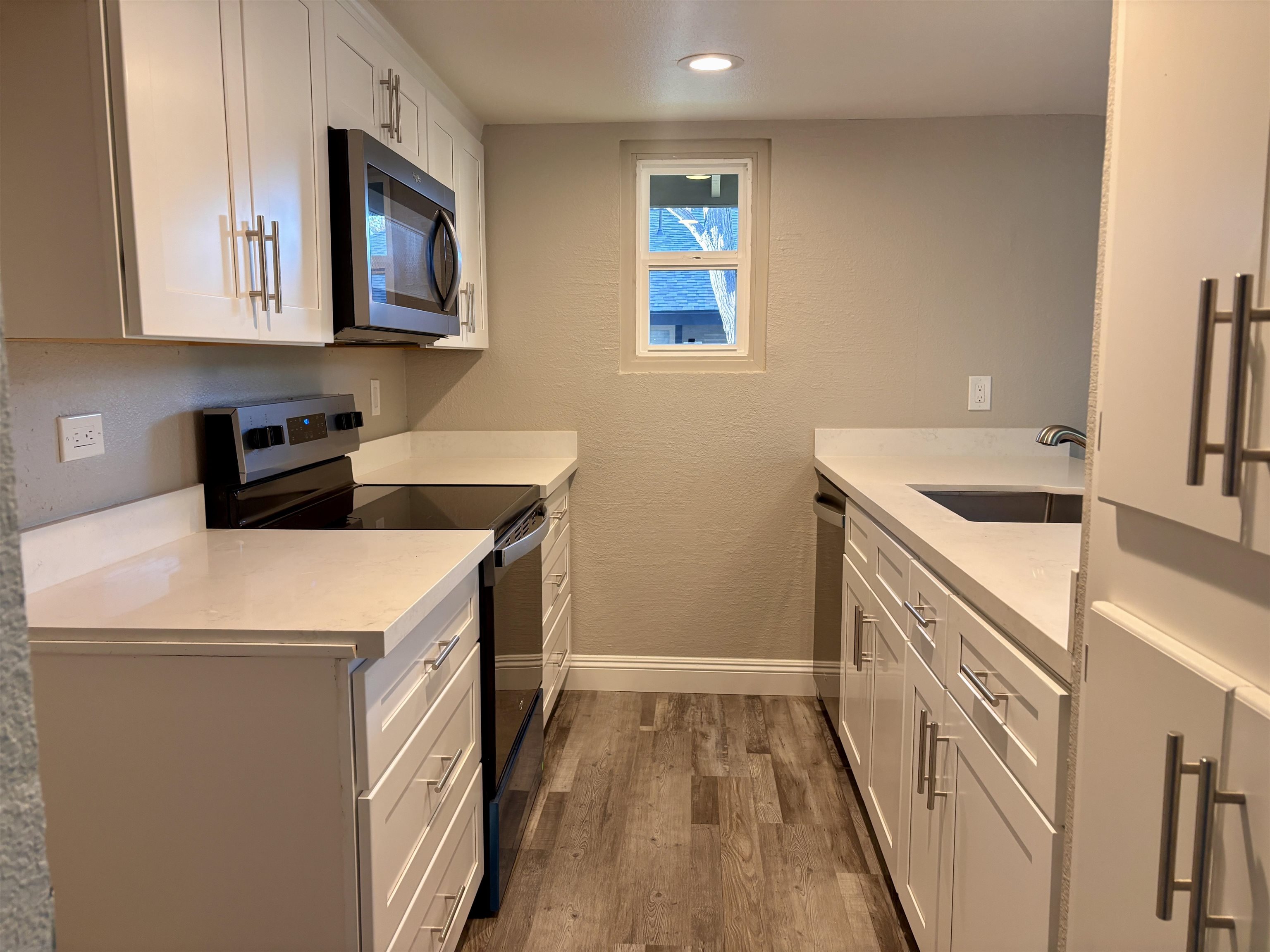 Detail Gallery Image 11 of 32 For 1730 Sapling Ct a,  Concord,  CA 94519-1576 - 3 Beds | 2 Baths