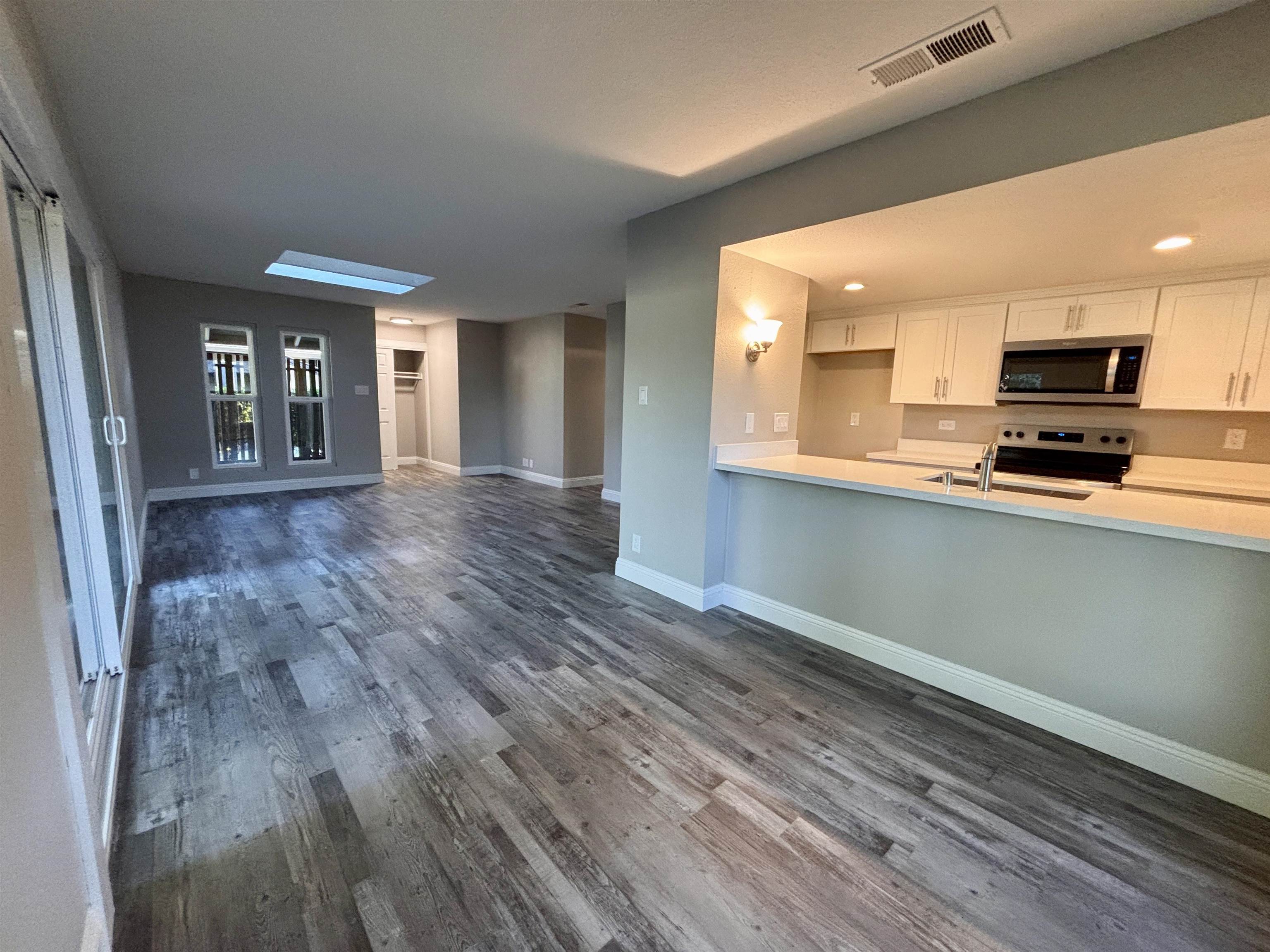 Detail Gallery Image 9 of 32 For 1730 Sapling Ct a,  Concord,  CA 94519-1576 - 3 Beds | 2 Baths