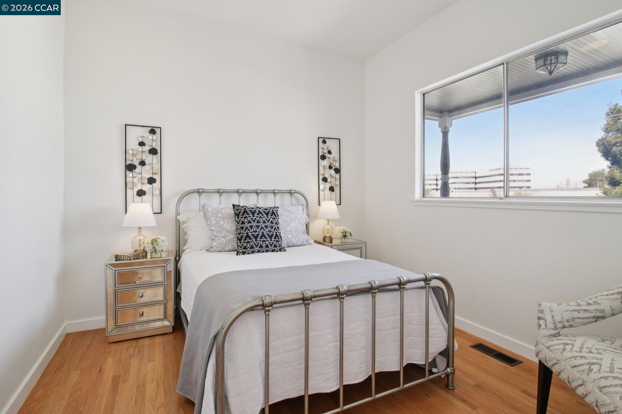 Detail Gallery Image 14 of 32 For 211 Delfino Ave, Richmond,  CA 94801 - 2 Beds | 1 Baths