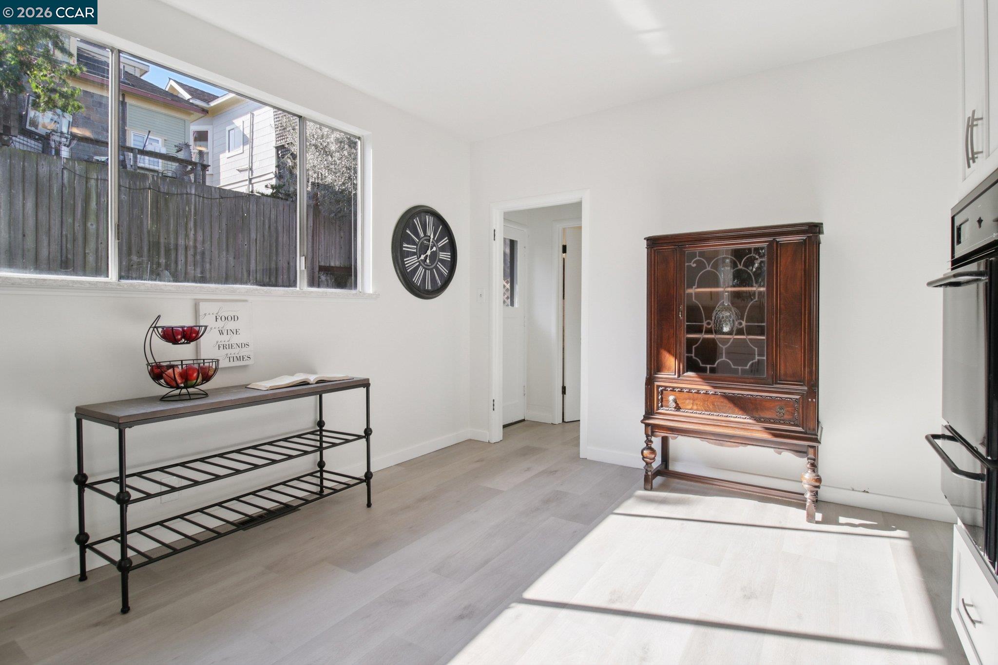 Detail Gallery Image 18 of 32 For 211 Delfino Ave, Richmond,  CA 94801 - 2 Beds | 1 Baths