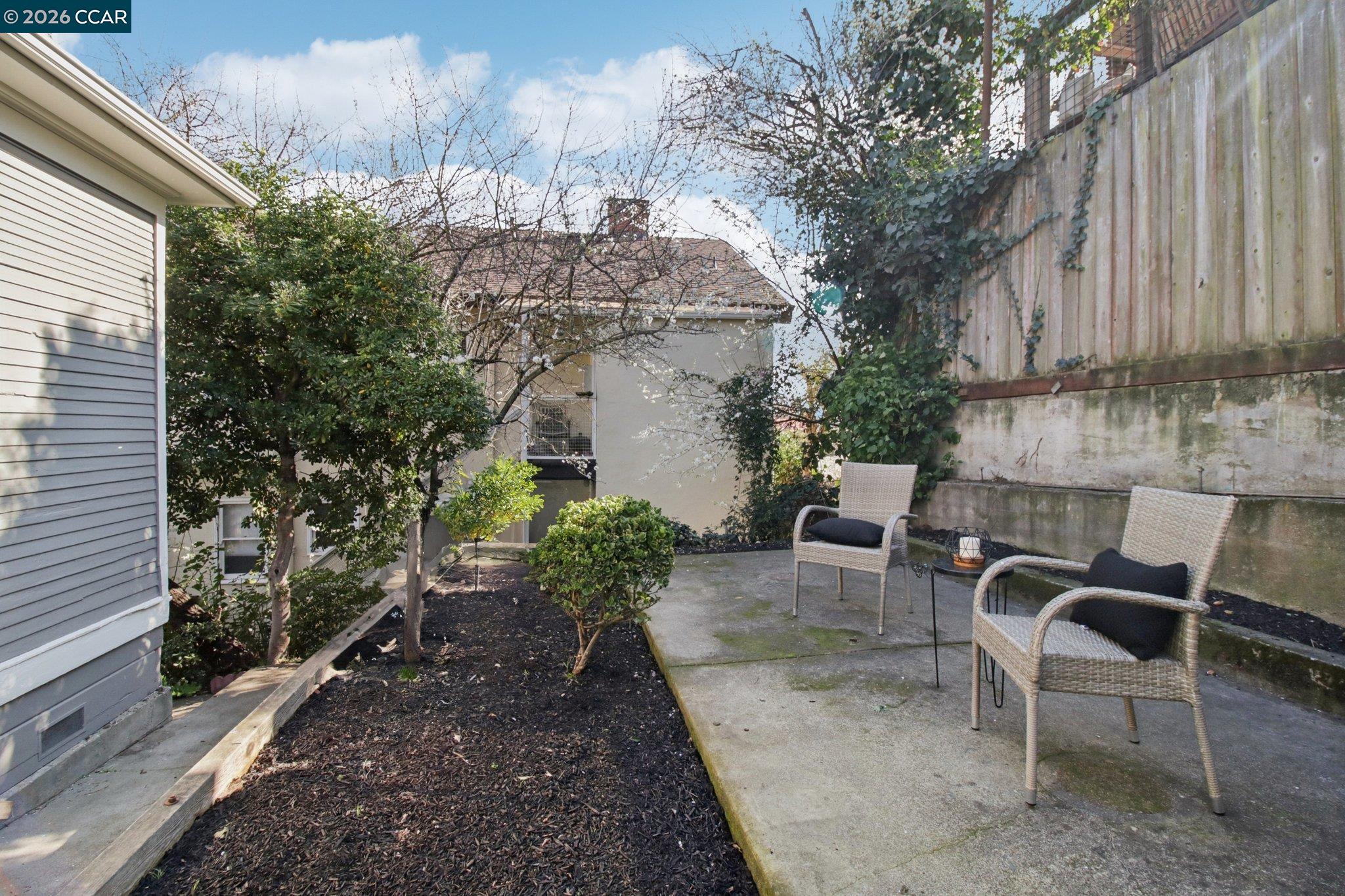 Detail Gallery Image 23 of 32 For 211 Delfino Ave, Richmond,  CA 94801 - 2 Beds | 1 Baths