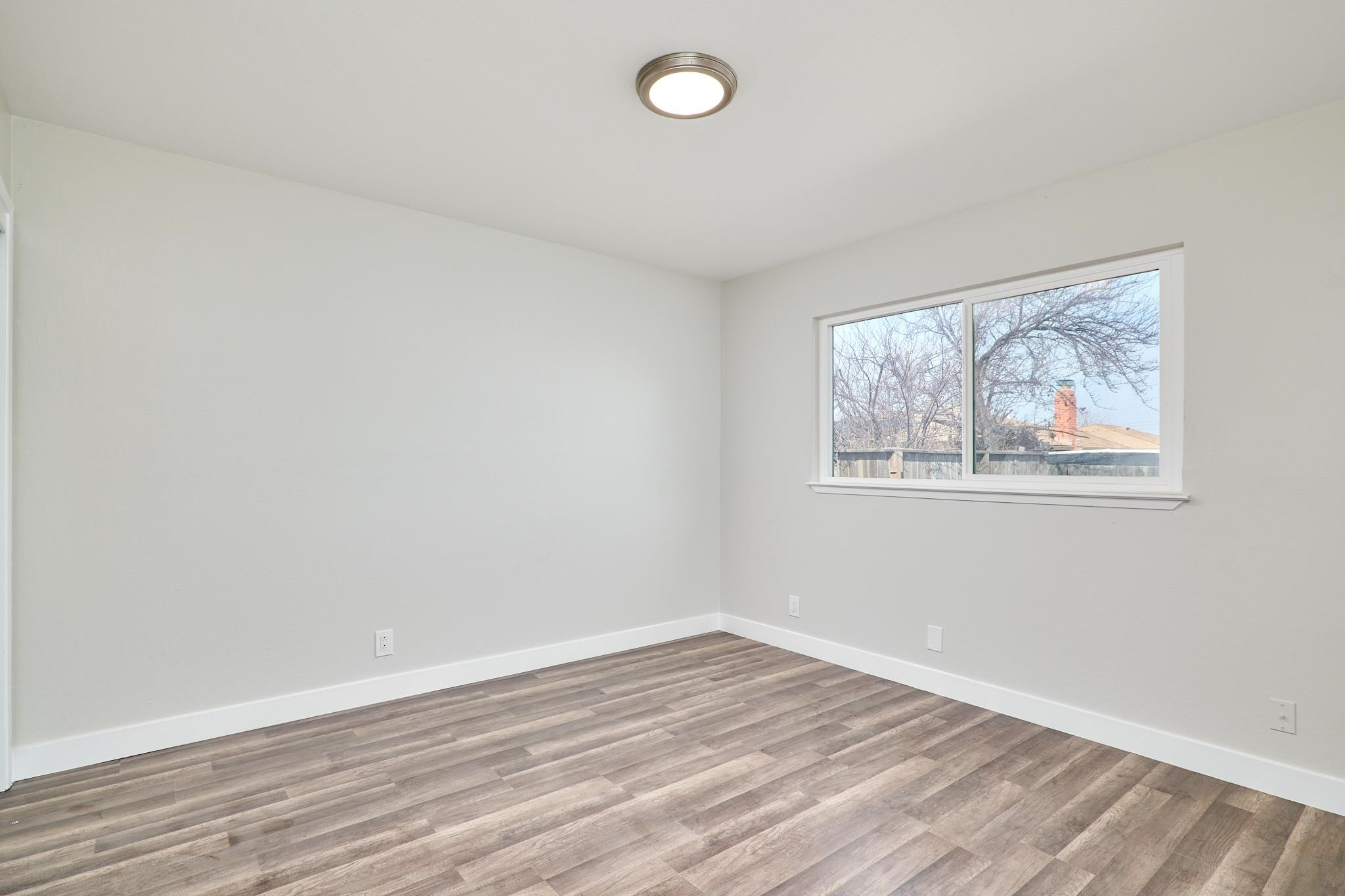 Detail Gallery Image 18 of 27 For 4320 Delta Fair Blvd, Antioch,  CA 94509 - 3 Beds | 1/1 Baths