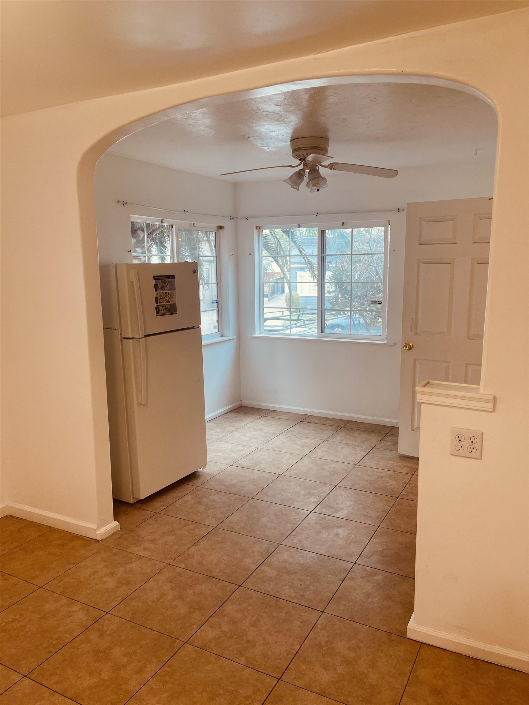 Detail Gallery Image 11 of 12 For 275 Haas Ave, San Leandro,  CA 94577 - 4 Beds | 2 Baths