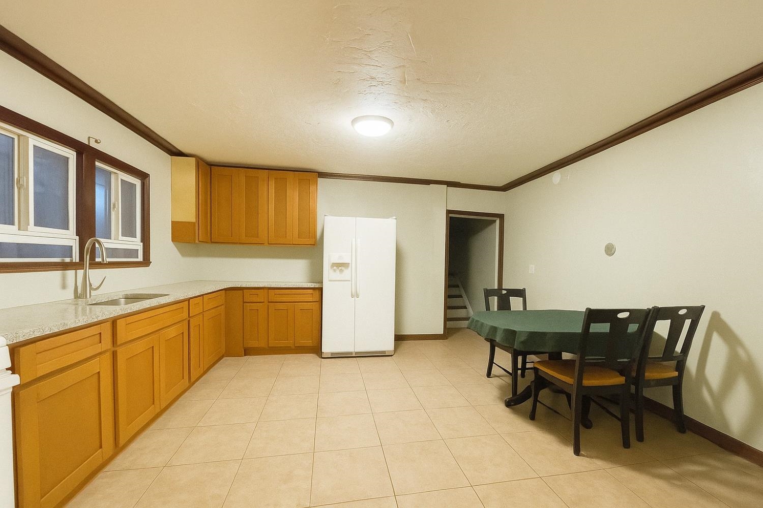 Detail Gallery Image 7 of 11 For 275 Haas Ave, San Leandro,  CA 94577 - 4 Beds | 2 Baths