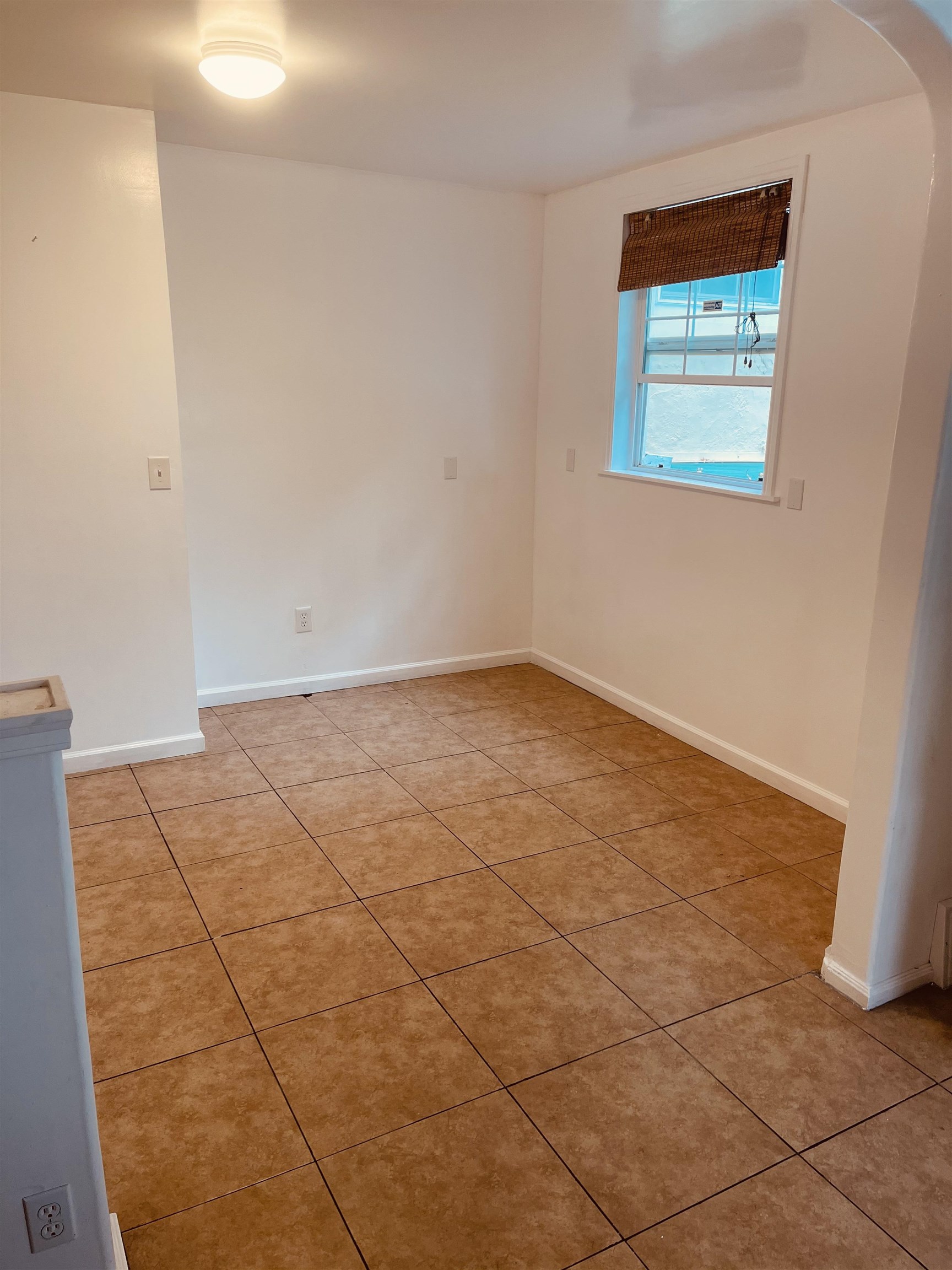 Detail Gallery Image 10 of 12 For 275 Haas Ave, San Leandro,  CA 94577 - 4 Beds | 2 Baths