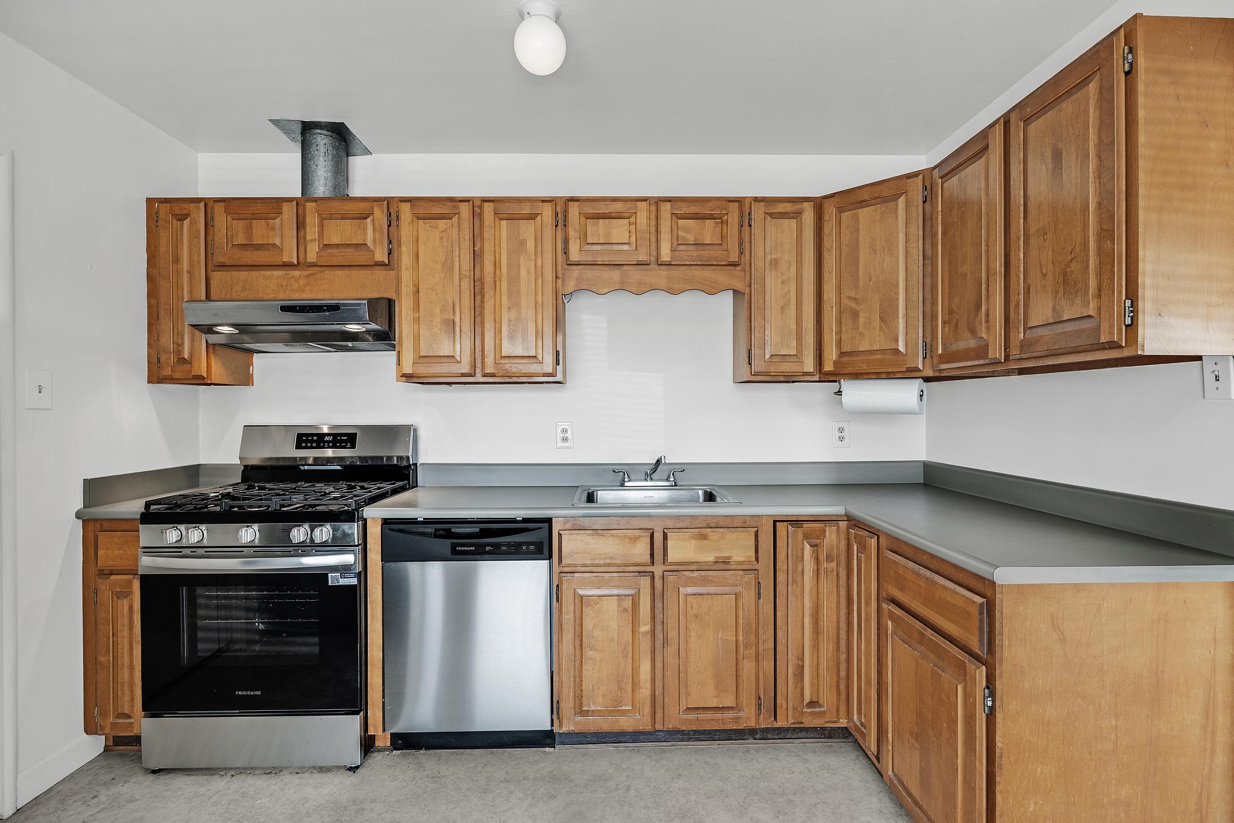 Detail Gallery Image 29 of 60 For 1834 Venice Dr, Concord,  CA 94519 - 3 Beds | 1 Baths