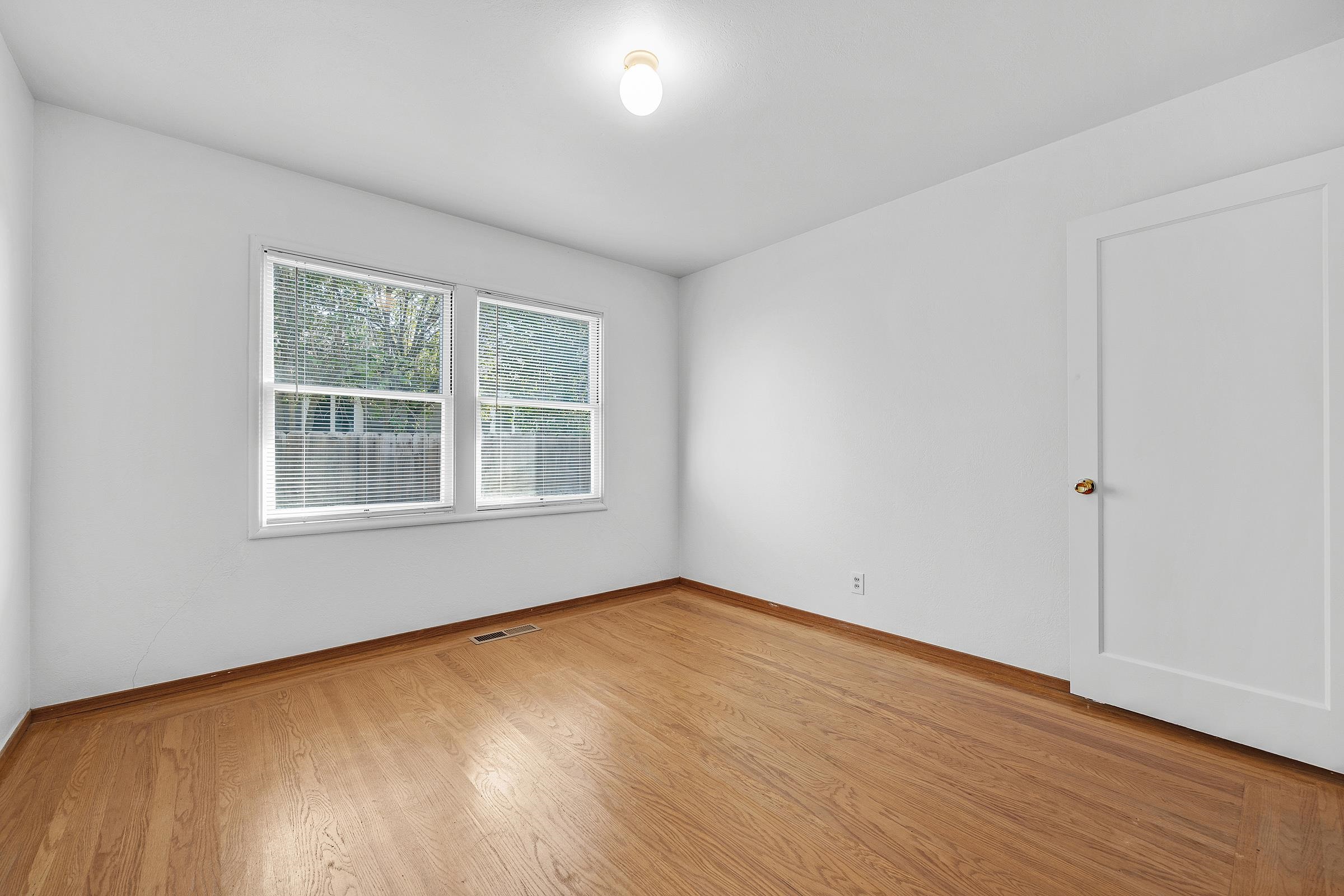 Detail Gallery Image 36 of 60 For 1834 Venice Dr, Concord,  CA 94519 - 3 Beds | 1 Baths