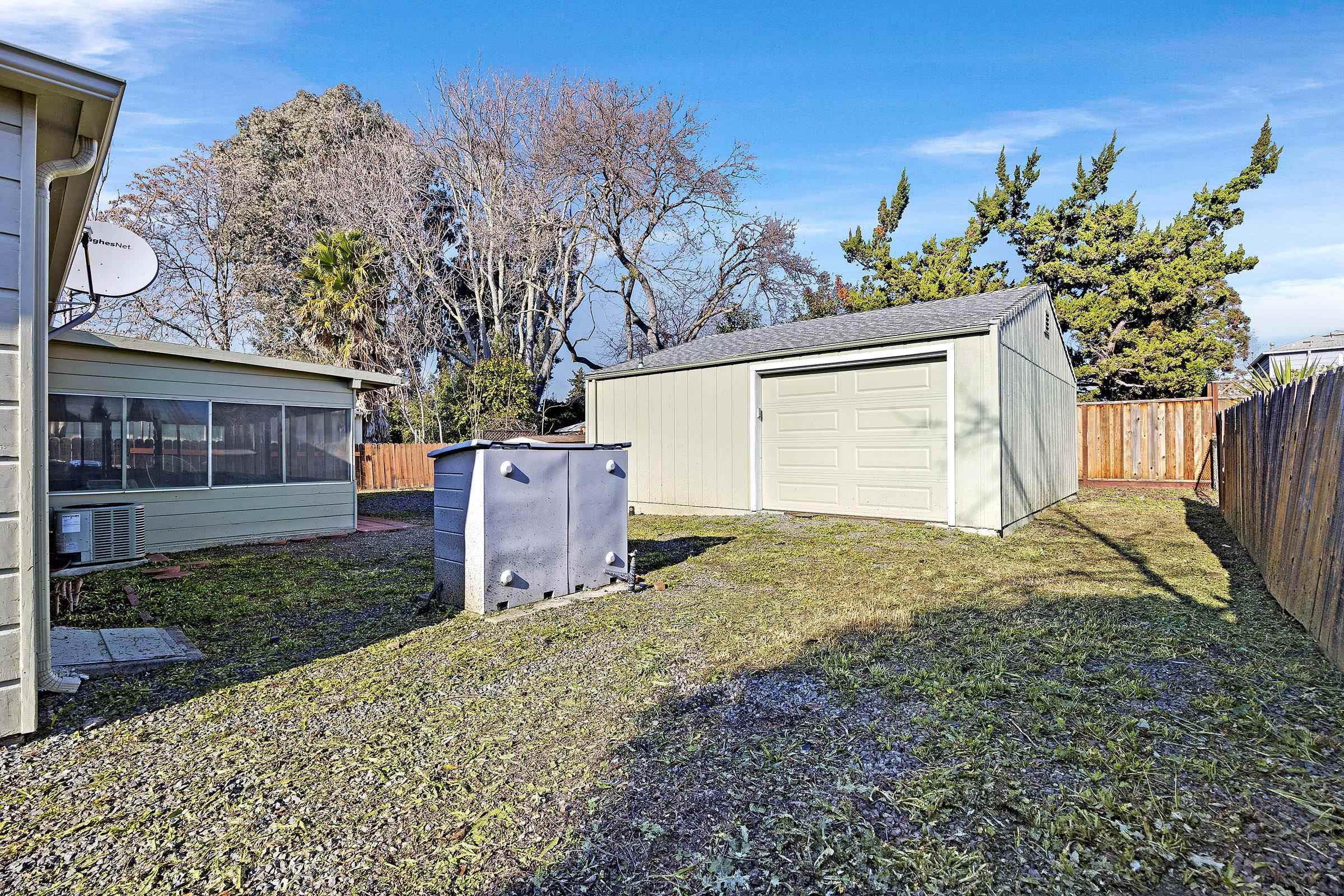 Detail Gallery Image 55 of 60 For 1834 Venice Dr, Concord,  CA 94519 - 3 Beds | 1 Baths