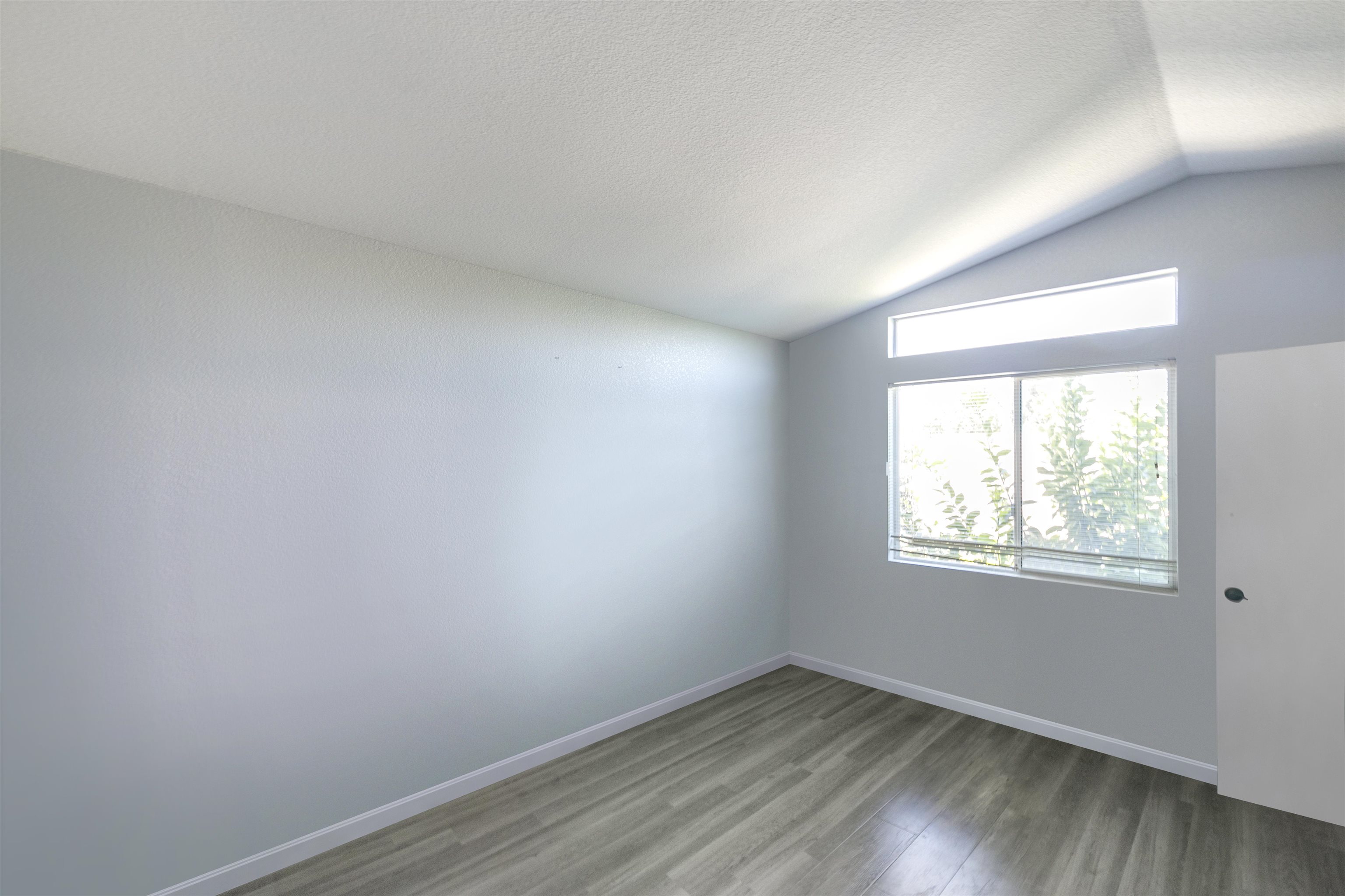 Detail Gallery Image 12 of 32 For 690 Woodard Way, Dixon,  CA 95620 - 4 Beds | 3 Baths