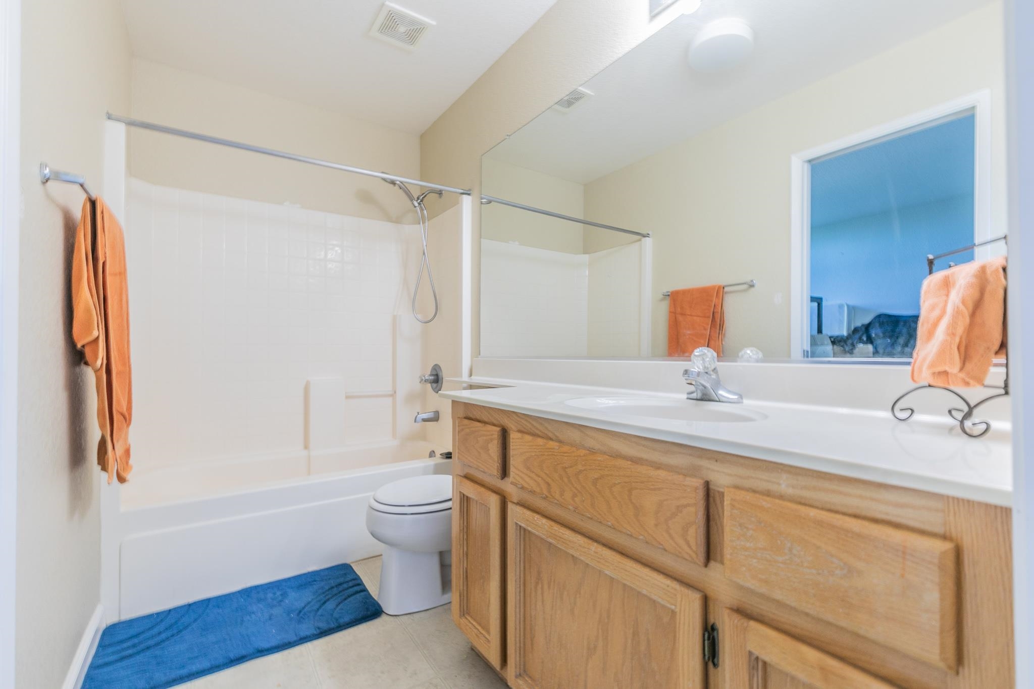 Detail Gallery Image 14 of 32 For 690 Woodard Way, Dixon,  CA 95620 - 4 Beds | 3 Baths