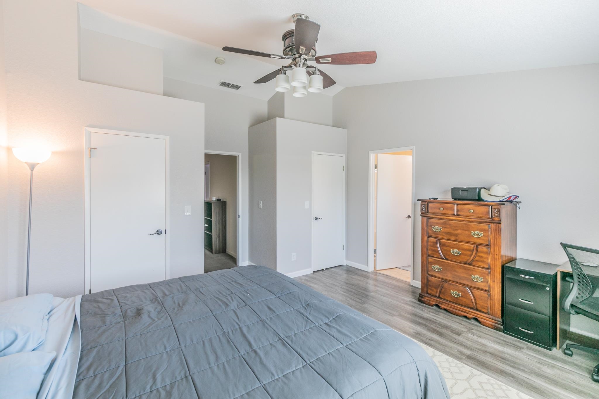 Detail Gallery Image 17 of 32 For 690 Woodard Way, Dixon,  CA 95620 - 4 Beds | 3 Baths