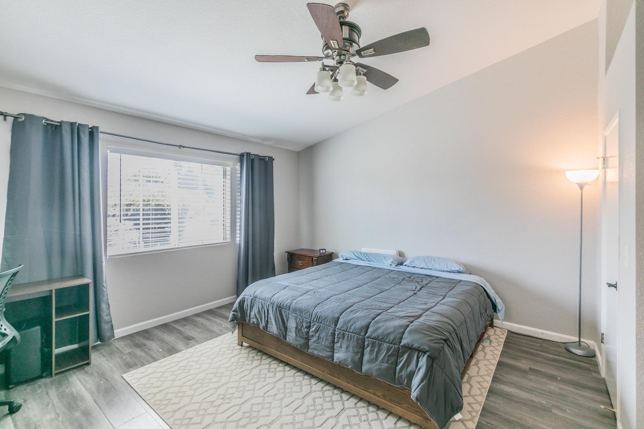 Detail Gallery Image 18 of 32 For 690 Woodard Way, Dixon,  CA 95620 - 4 Beds | 3 Baths