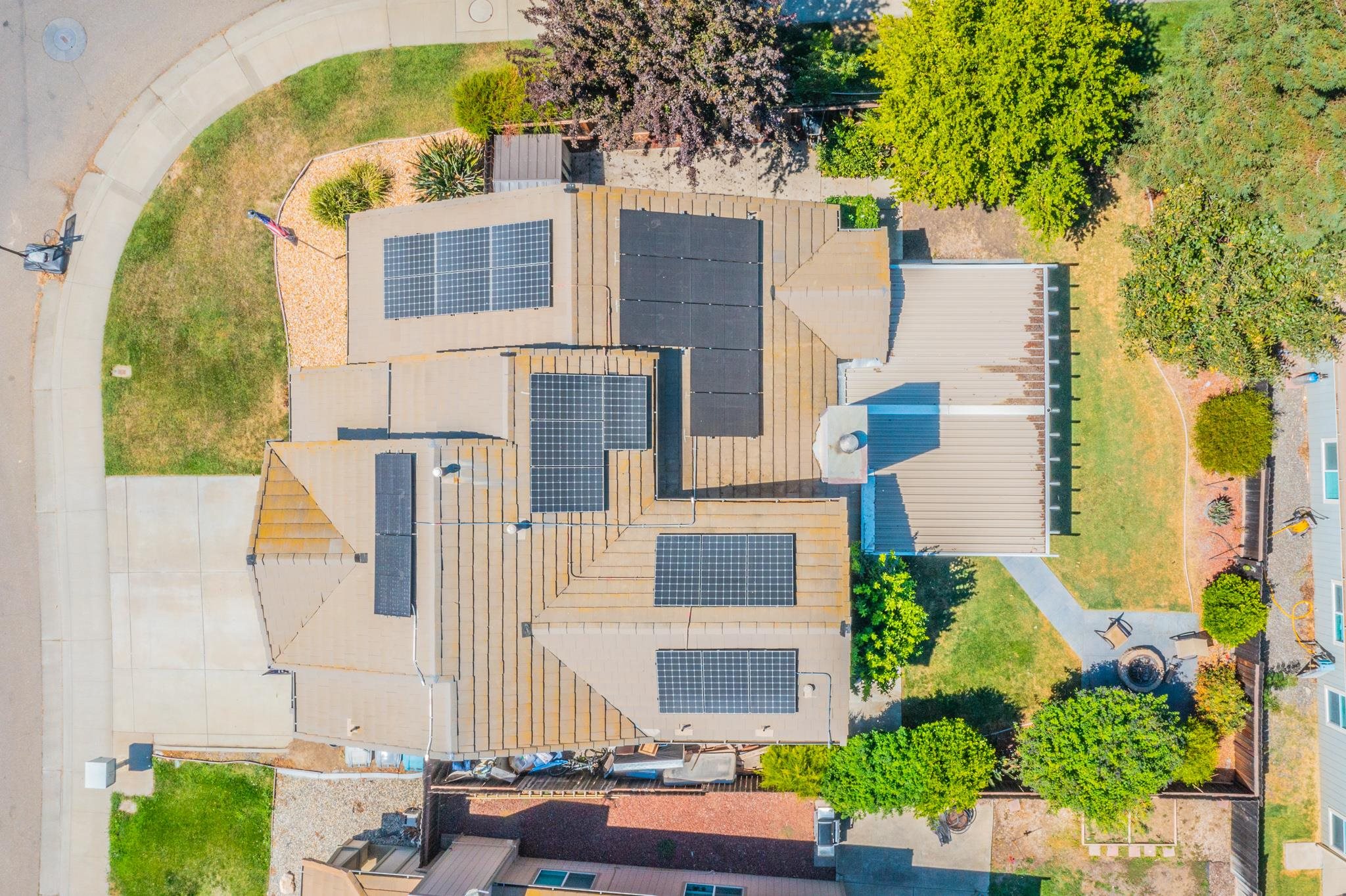 Detail Gallery Image 5 of 32 For 690 Woodard Way, Dixon,  CA 95620 - 4 Beds | 3 Baths