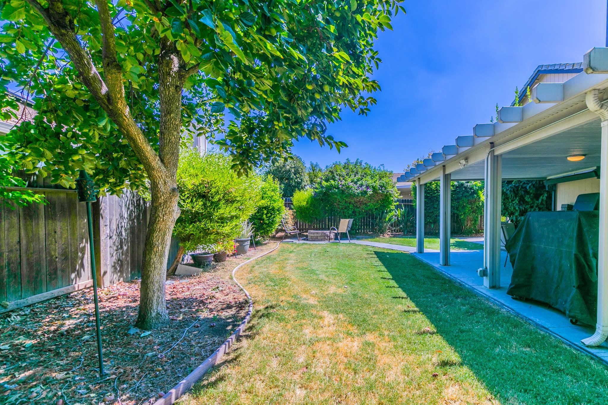 Detail Gallery Image 8 of 32 For 690 Woodard Way, Dixon,  CA 95620 - 4 Beds | 3 Baths