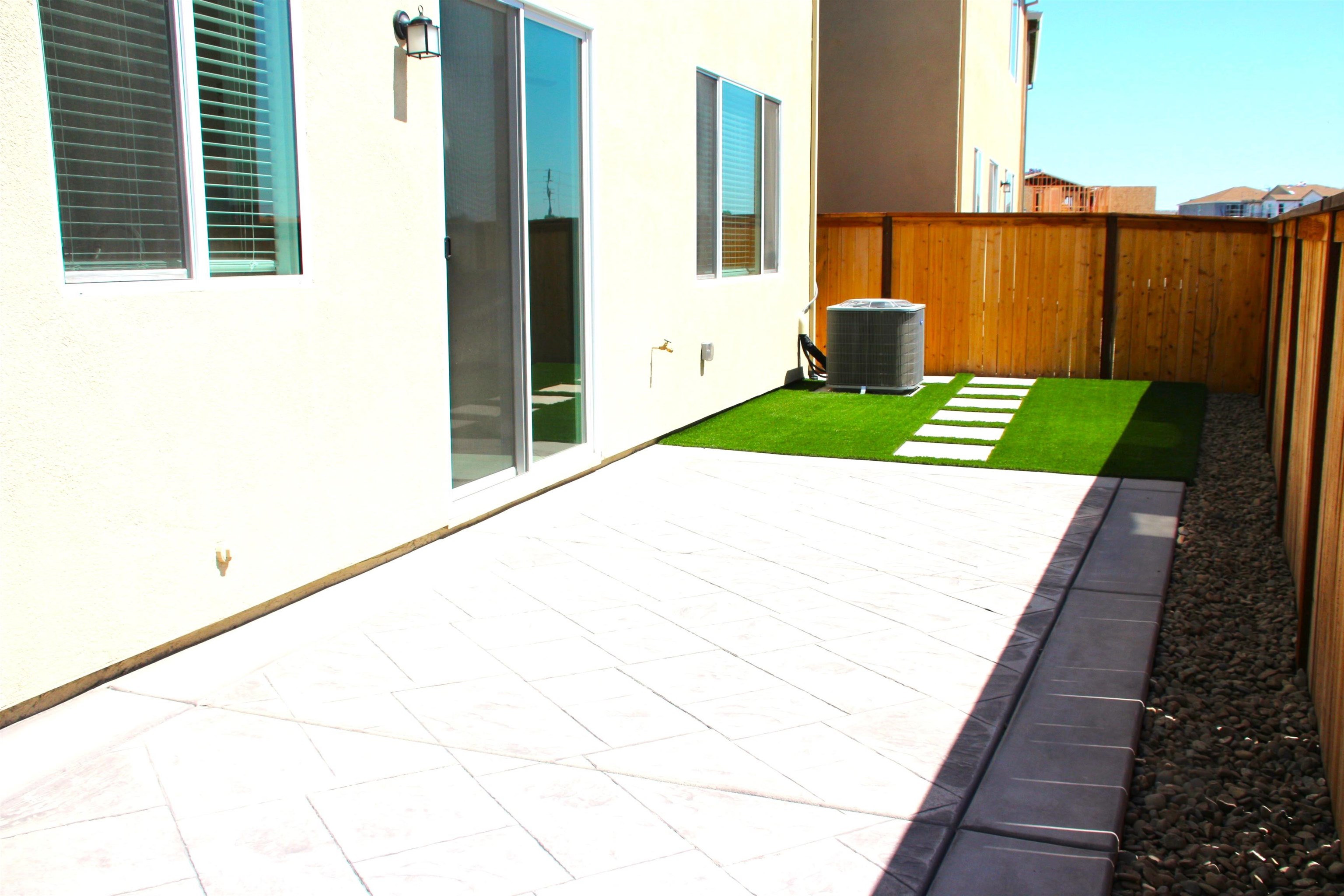 Detail Gallery Image 3 of 44 For 3596 Kona Kai Way, Sacramento,  CA 95835 - 5 Beds | 3 Baths