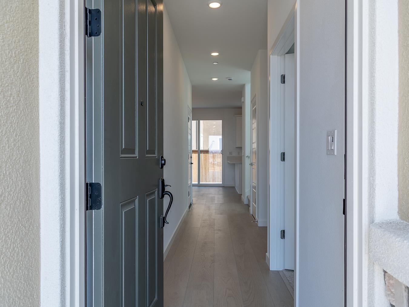 Detail Gallery Image 21 of 44 For 3596 Kona Kai Way, Sacramento,  CA 95835 - 5 Beds | 3 Baths