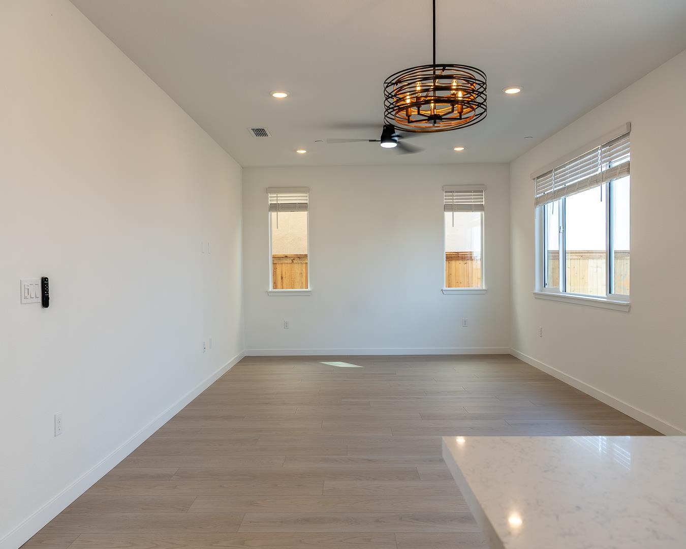 Detail Gallery Image 31 of 44 For 3596 Kona Kai Way, Sacramento,  CA 95835 - 5 Beds | 3 Baths