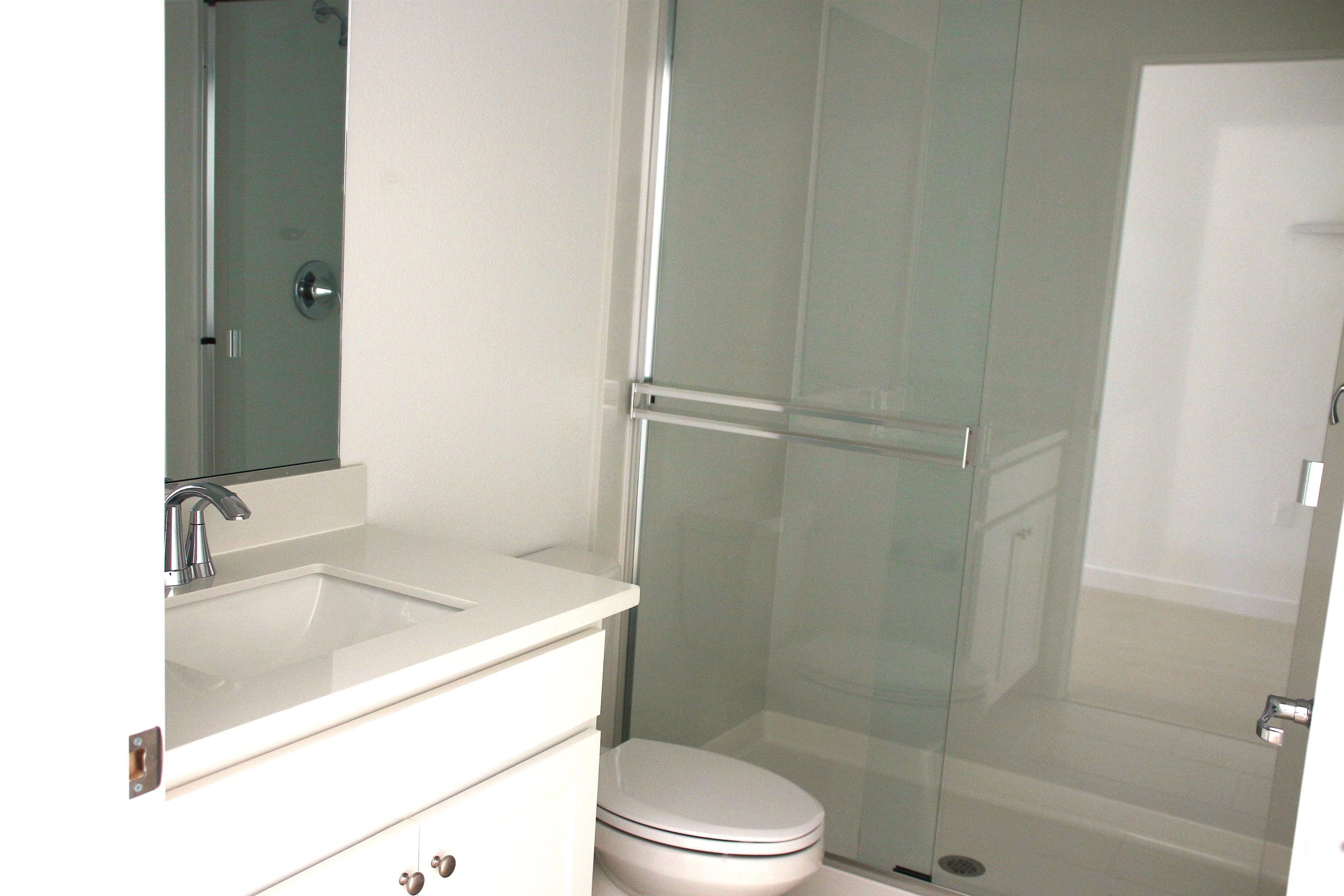 Detail Gallery Image 6 of 44 For 3596 Kona Kai Way, Sacramento,  CA 95835 - 5 Beds | 3 Baths