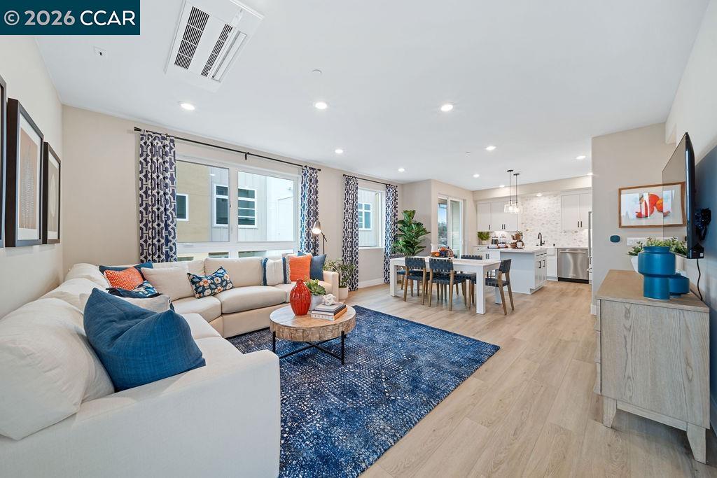 Front Image Thumbnail for CC41122690