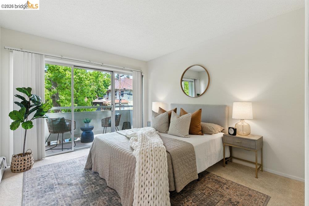 Detail Gallery Image 12 of 33 For 2601 College Ave #203,  Berkeley,  CA 94704 - 2 Beds | 1 Baths