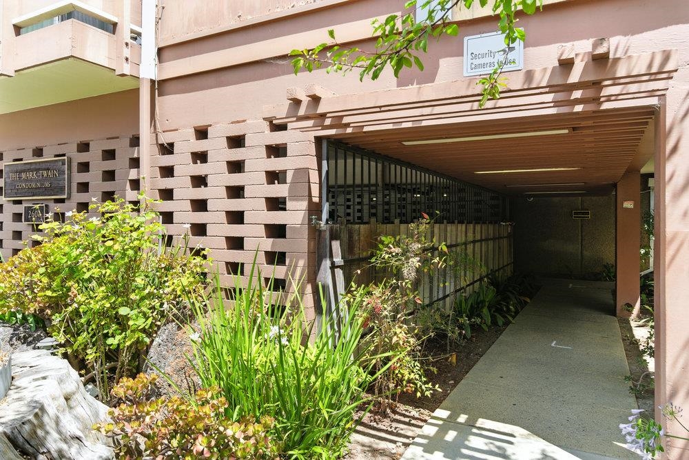 Detail Gallery Image 29 of 33 For 2601 College Ave #203,  Berkeley,  CA 94704 - 2 Beds | 1 Baths
