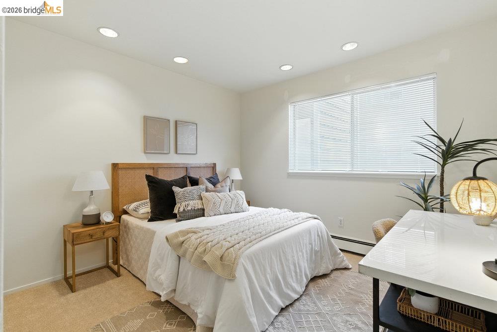 Detail Gallery Image 10 of 33 For 2601 College Ave #203,  Berkeley,  CA 94704 - 2 Beds | 1 Baths