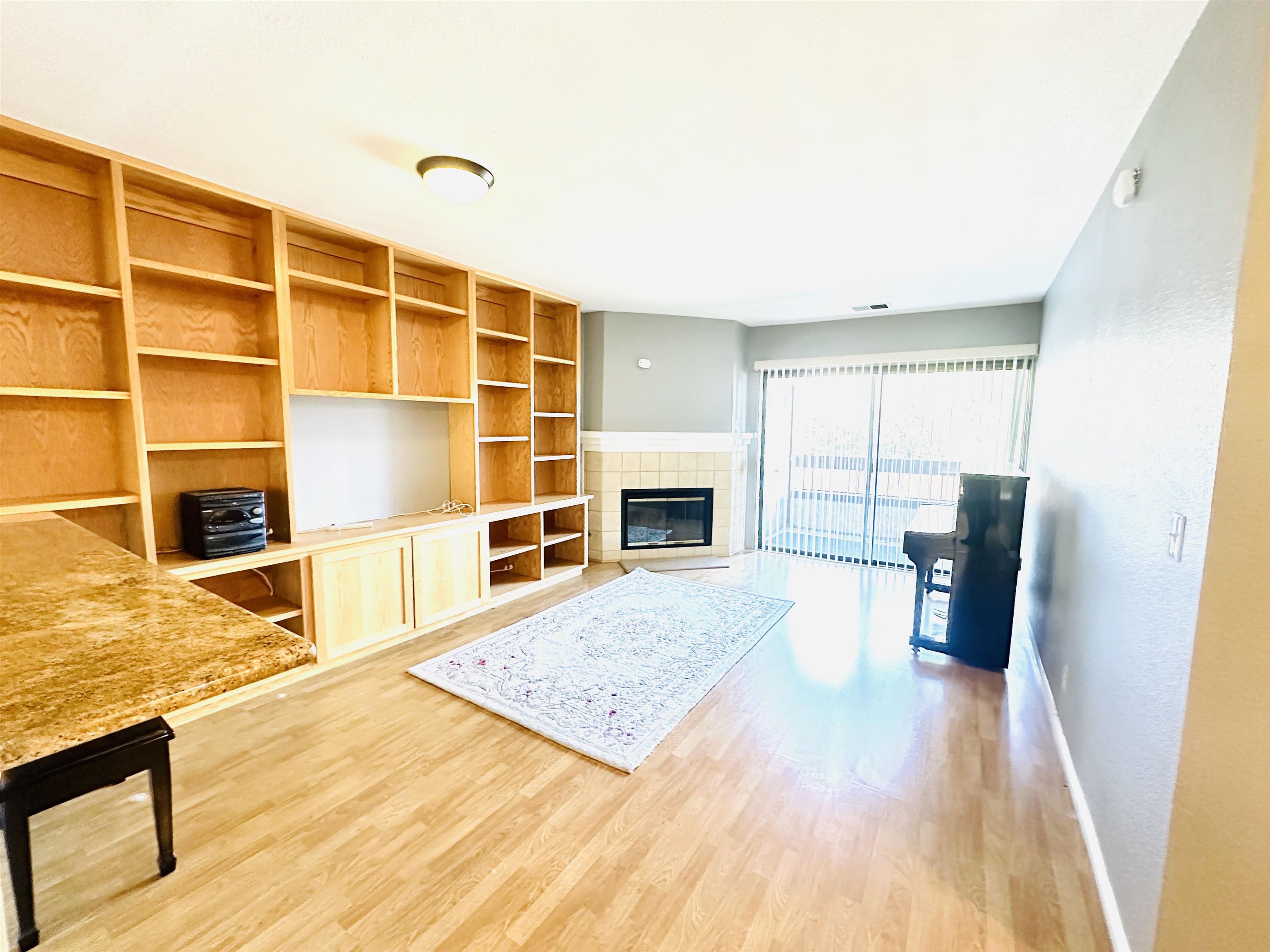 Photo #3: 41122693 Listing: Photo #3