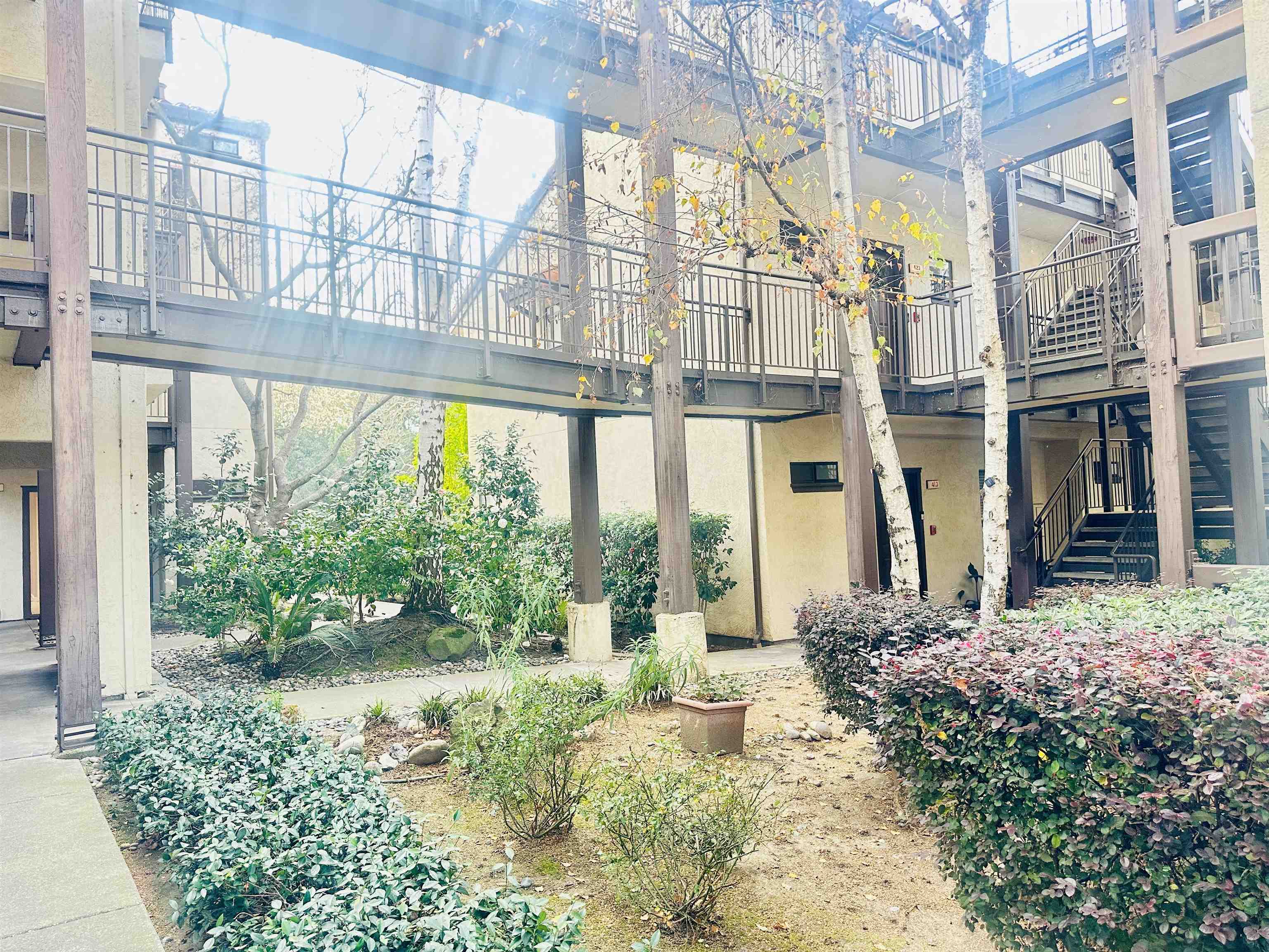 Detail Gallery Image 22 of 23 For 320 N Villa Way, Walnut Creek,  CA 94595 - 2 Beds | 2 Baths