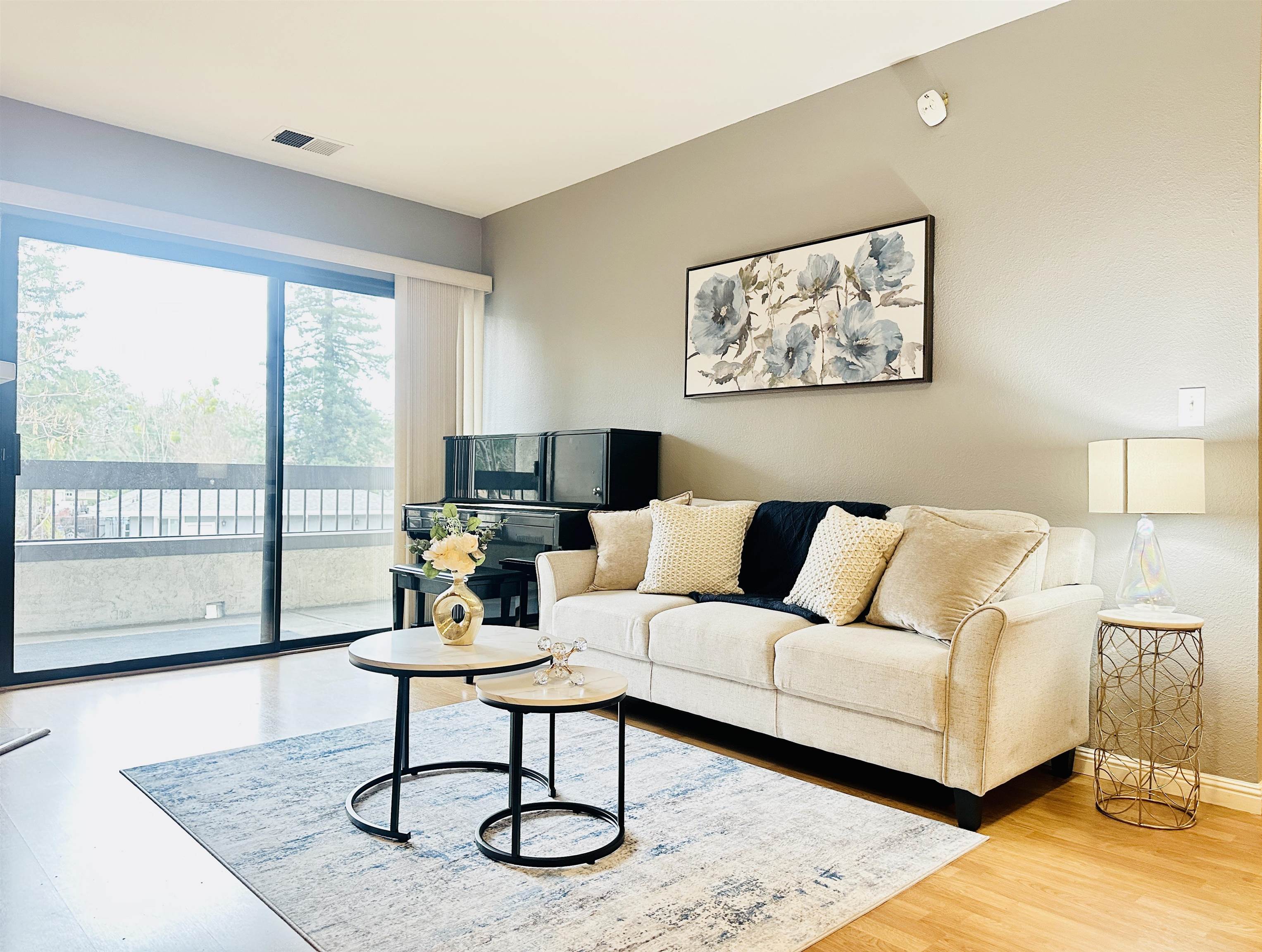 Photo #8: 41122693 Listing: Photo #8