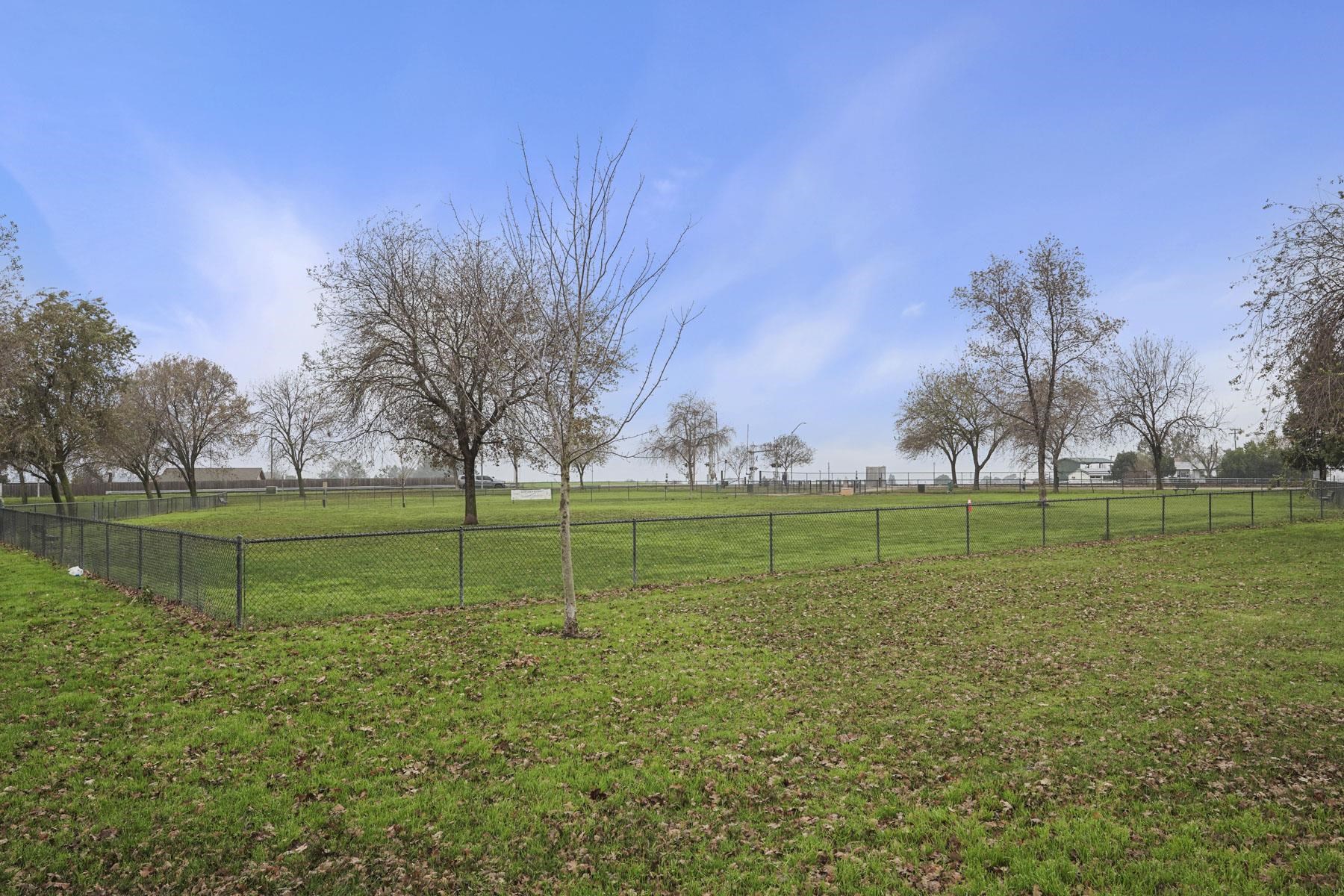 Detail Gallery Image 38 of 39 For 563 Bascule Dr, Oakdale,  CA 95361 - 4 Beds | 3 Baths