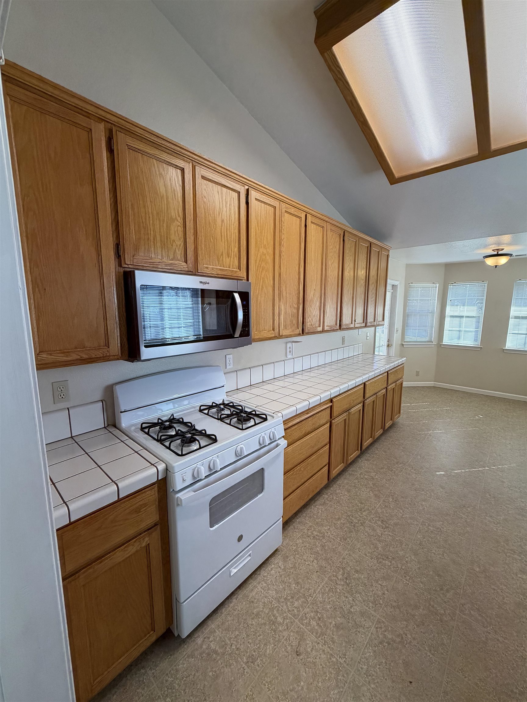 Detail Gallery Image 12 of 44 For 451 Palisades Dr, Chico,  CA 95928 - 4 Beds | 2 Baths