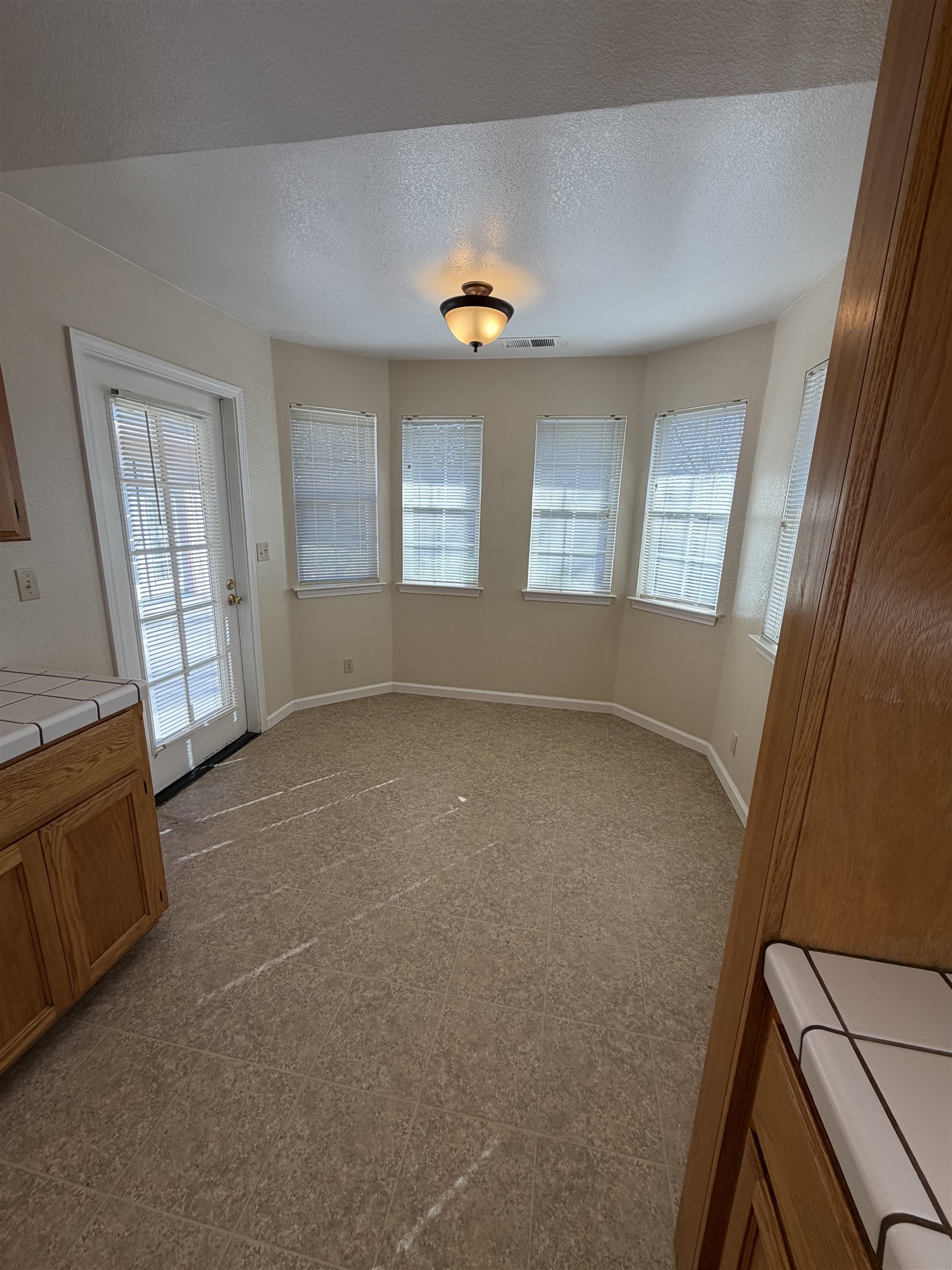 Detail Gallery Image 16 of 44 For 451 Palisades Dr, Chico,  CA 95928 - 4 Beds | 2 Baths