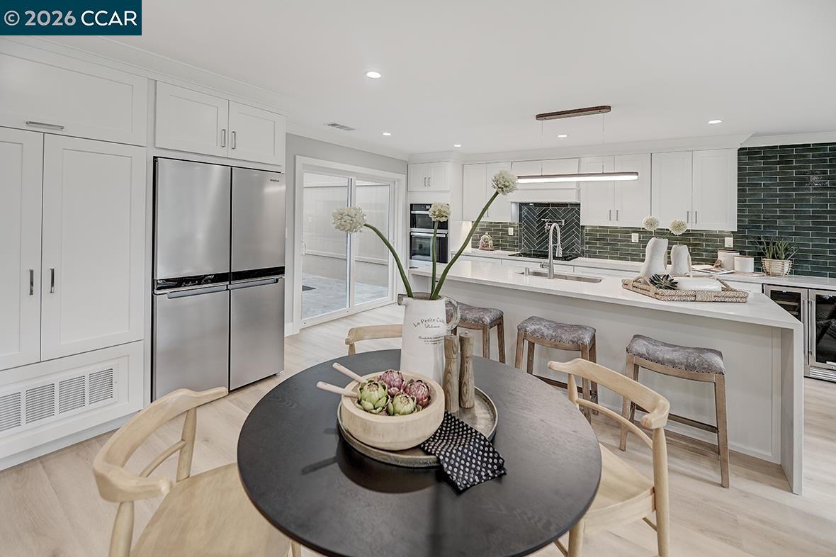 Photo #2: 41122697 Listing: Photo #2