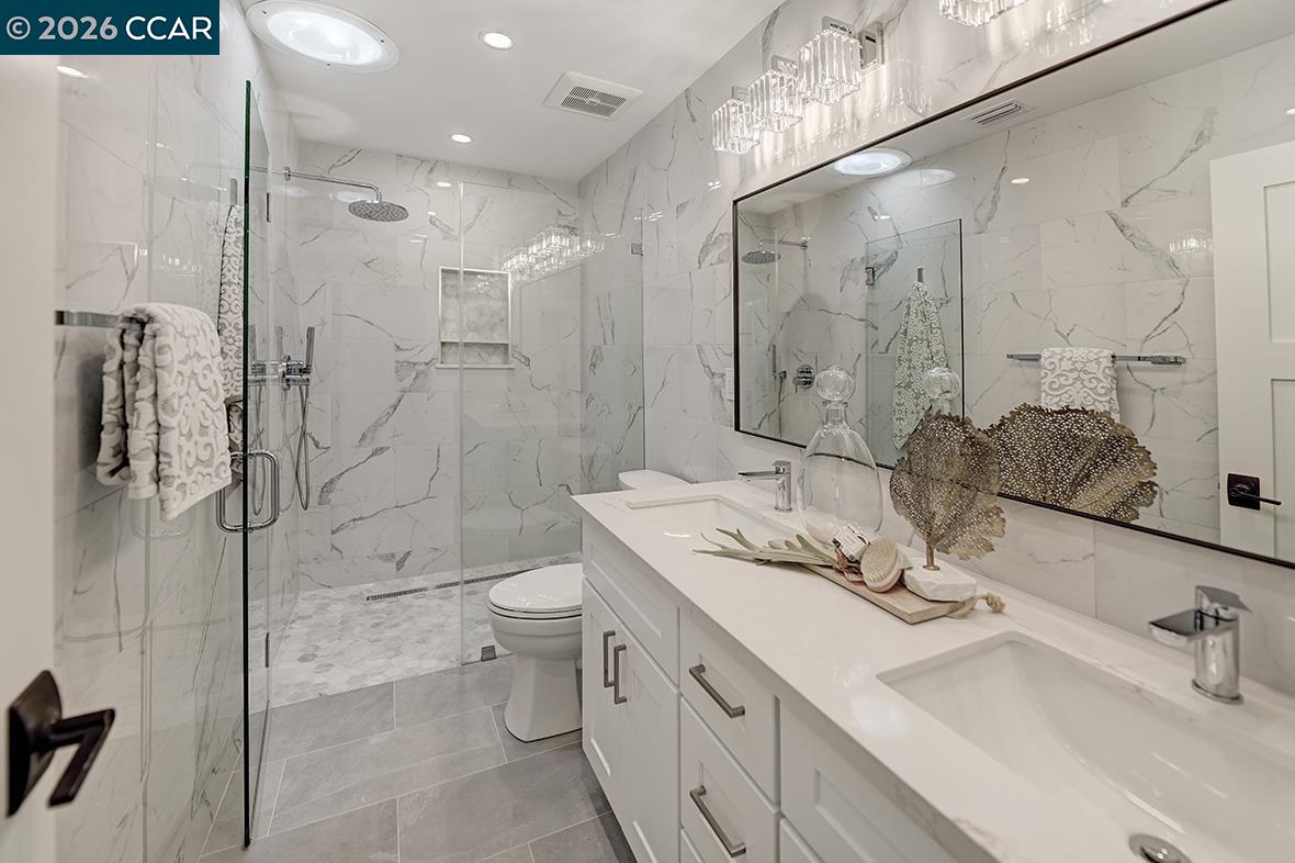 Photo #9: 41122697 Listing: Photo #9