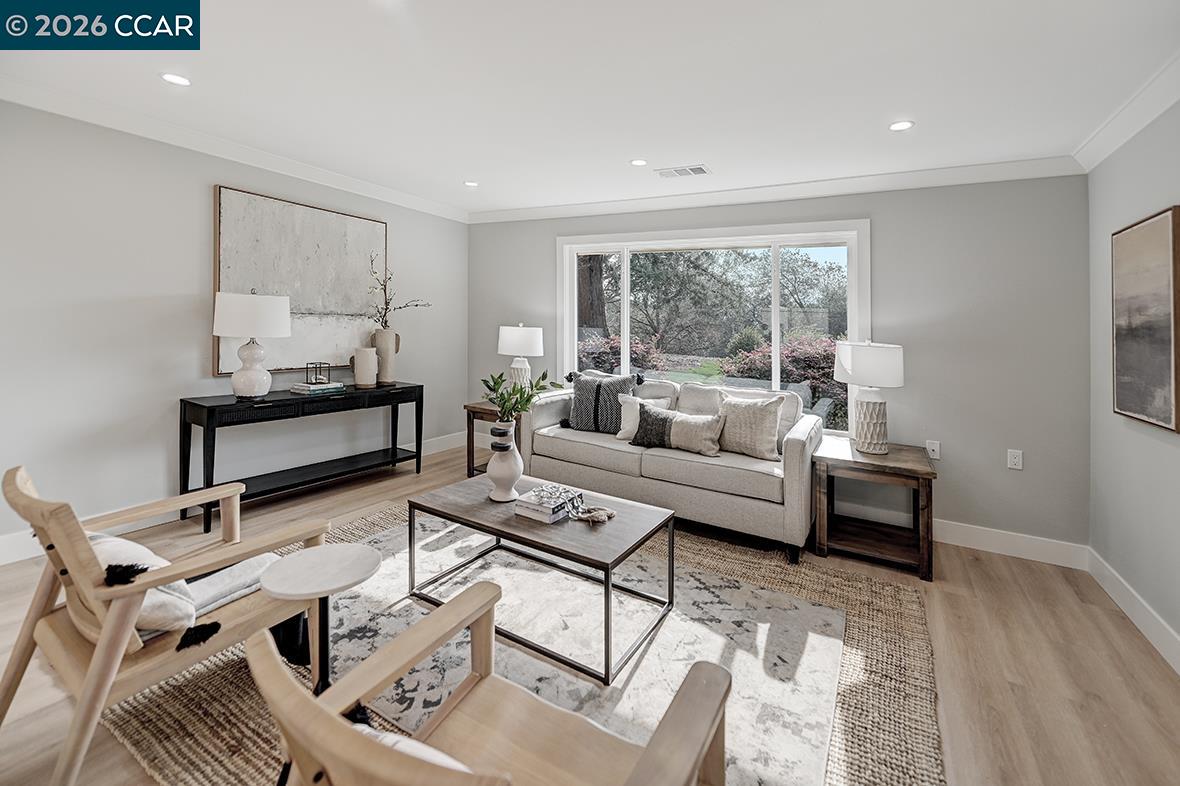 Photo #15: 41122697 Listing: Photo #15