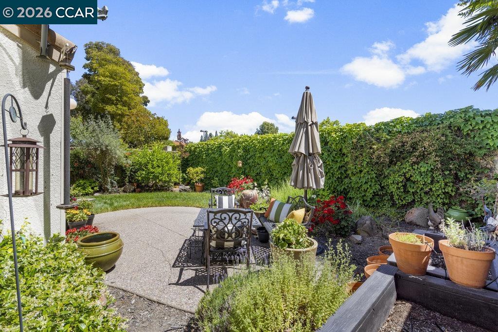 Detail Gallery Image 23 of 34 For 1086 Vista Pointe Cir, San Ramon,  CA 94582 - 4 Beds | 3 Baths