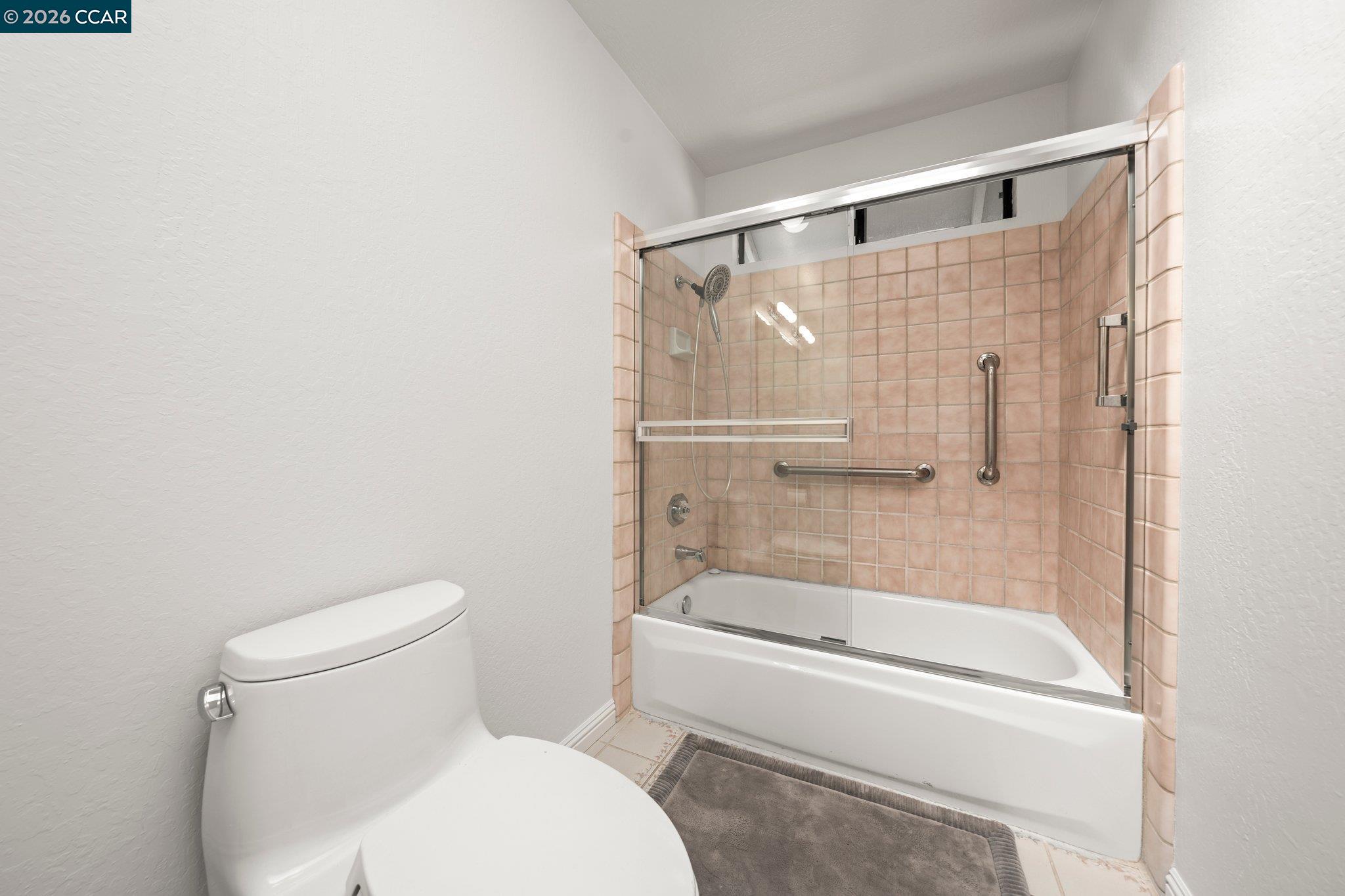 Detail Gallery Image 15 of 28 For 20 Elton Court, Pleasant Hill,  CA 94523 - 4 Beds | 2/1 Baths