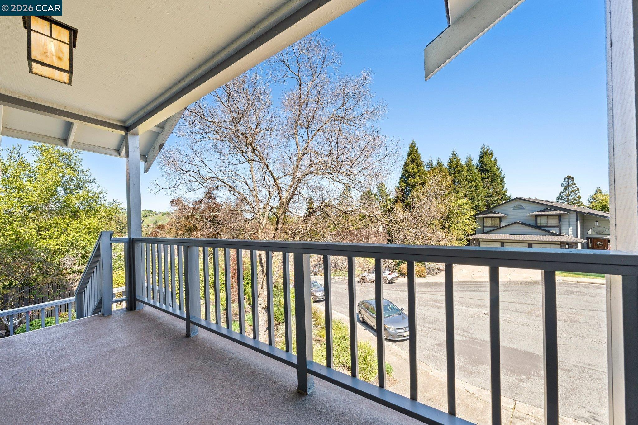 Detail Gallery Image 3 of 28 For 20 Elton Court, Pleasant Hill,  CA 94523 - 4 Beds | 2/1 Baths