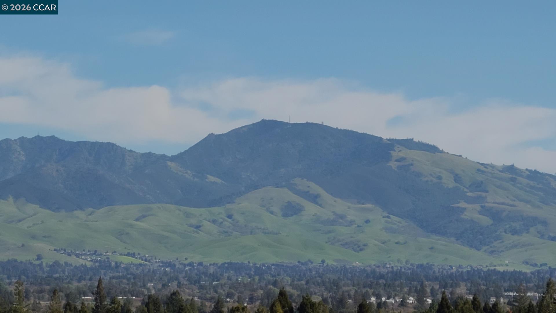 Detail Gallery Image 25 of 28 For 20 Elton Court, Pleasant Hill,  CA 94523 - 4 Beds | 2/1 Baths