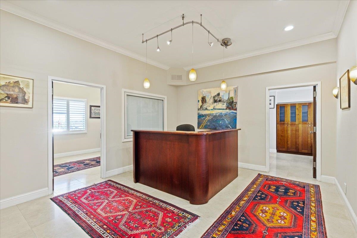 Detail Gallery Image 2 of 19 For 212 9th St, Oakland,  CA 94607 - – Beds | – Baths