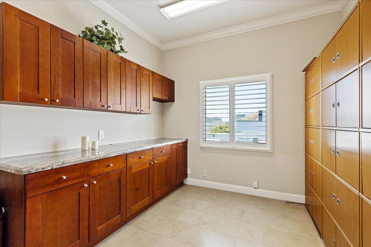 Detail Gallery Image 14 of 19 For 212 9th St, Oakland,  CA 94607 - – Beds | – Baths