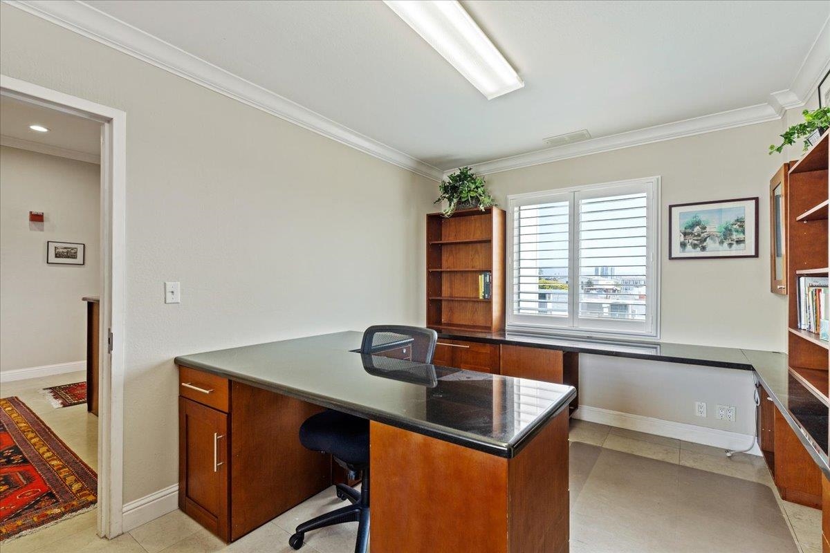 Detail Gallery Image 5 of 19 For 212 9th St, Oakland,  CA 94607 - – Beds | – Baths