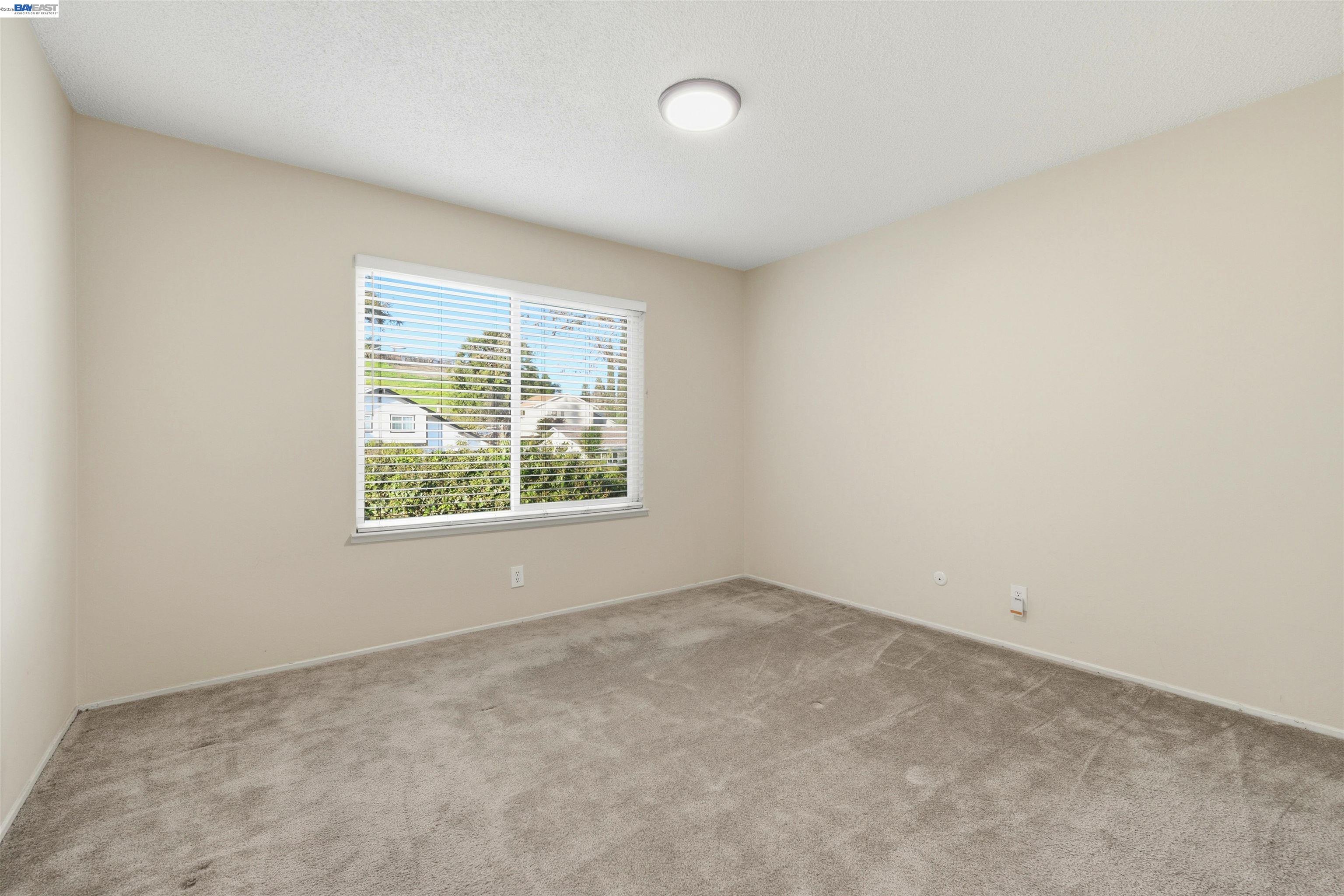 Photo #13: 41122702 Listing: Photo #13