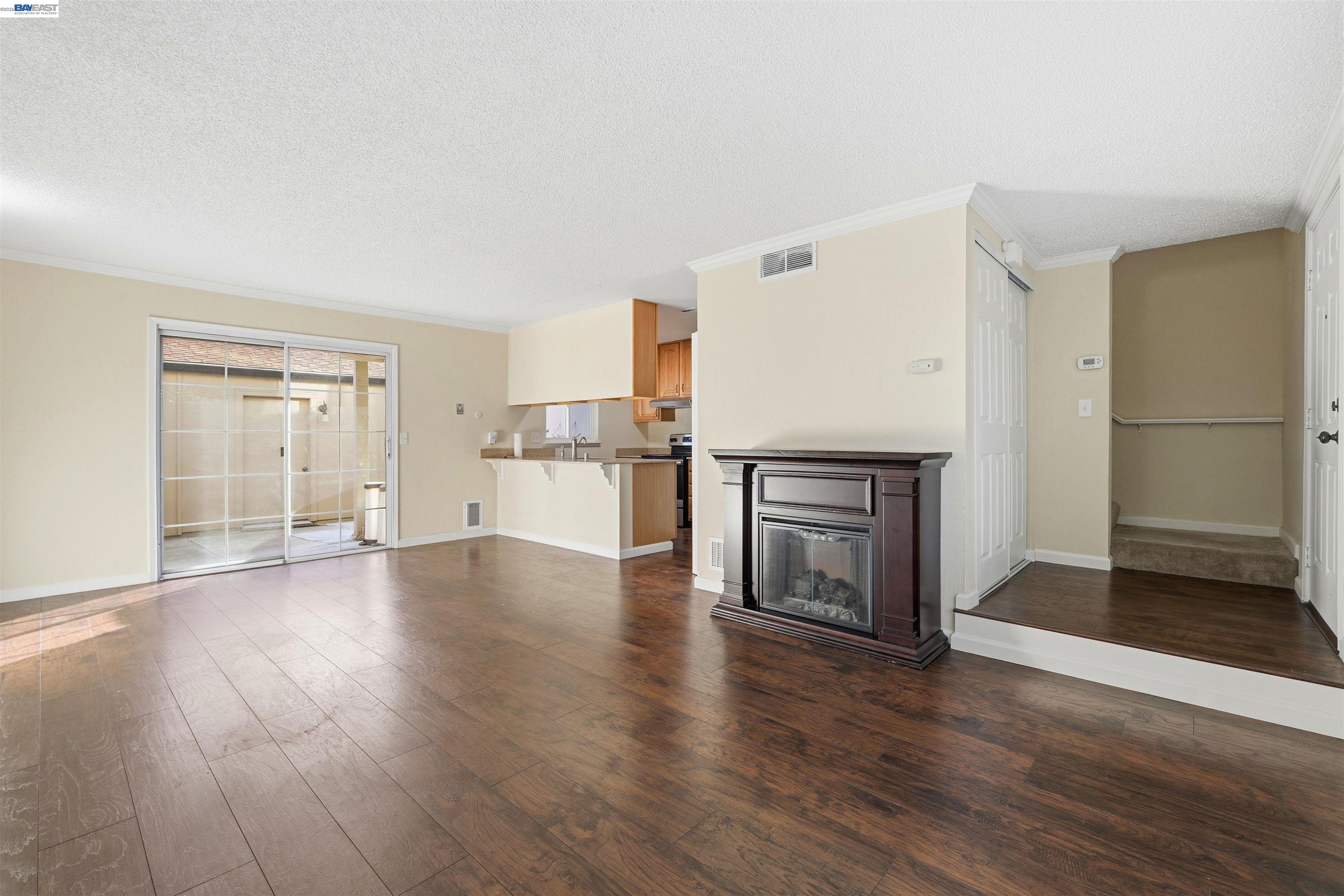Photo #4: 41122702 Listing: Photo #4