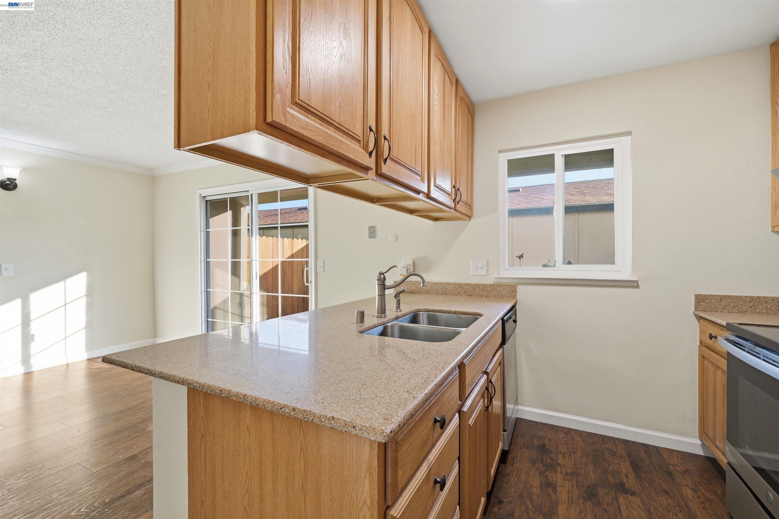 Photo #7: 41122702 Listing: Photo #7
