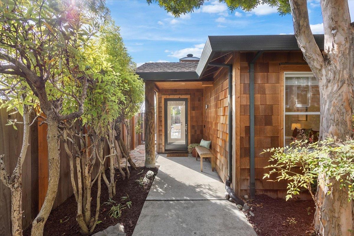 632 Centre Ct, Alameda, CA, 94502